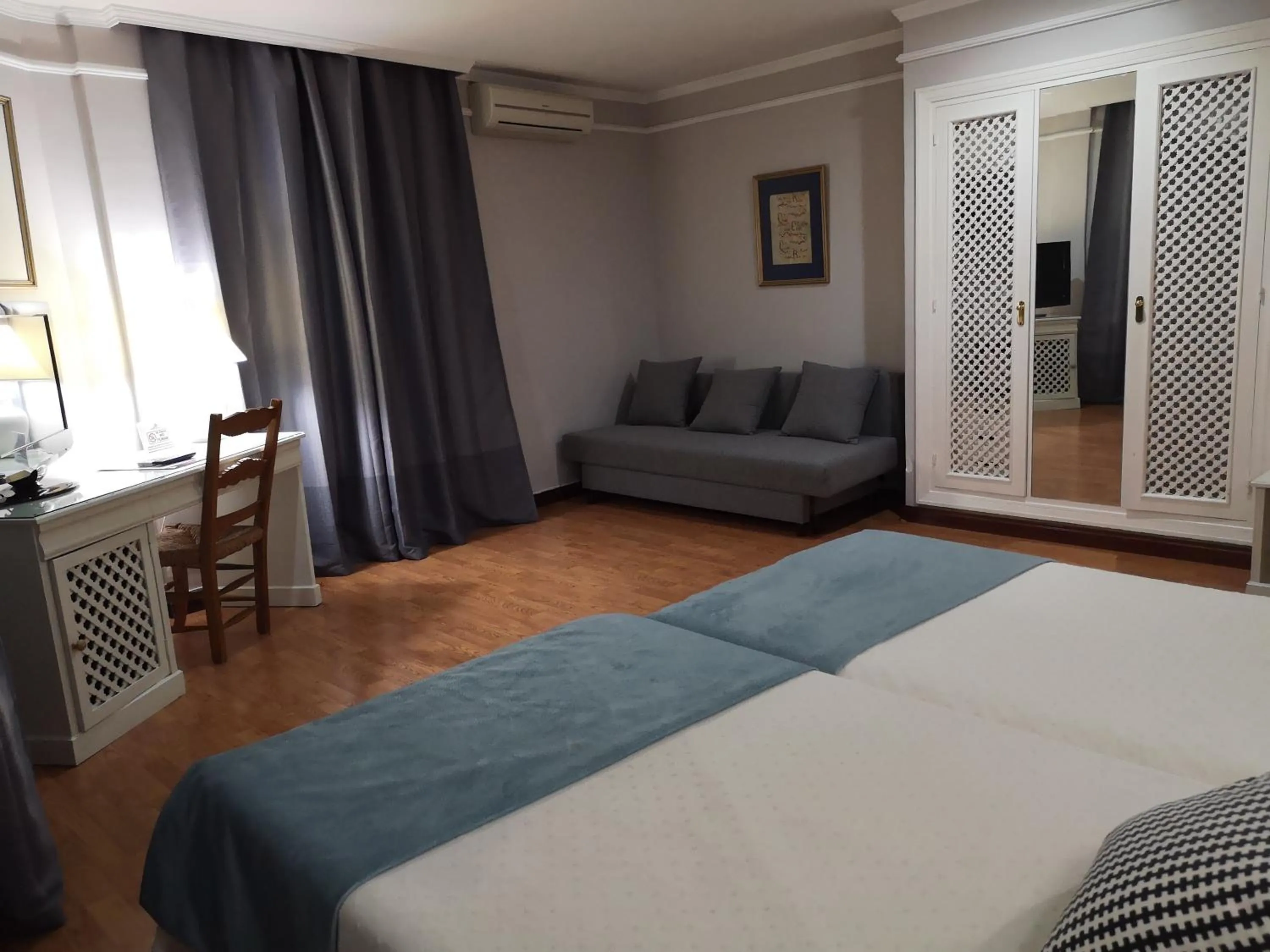 Photo of the whole room, Bed in Hotel Doña Blanca