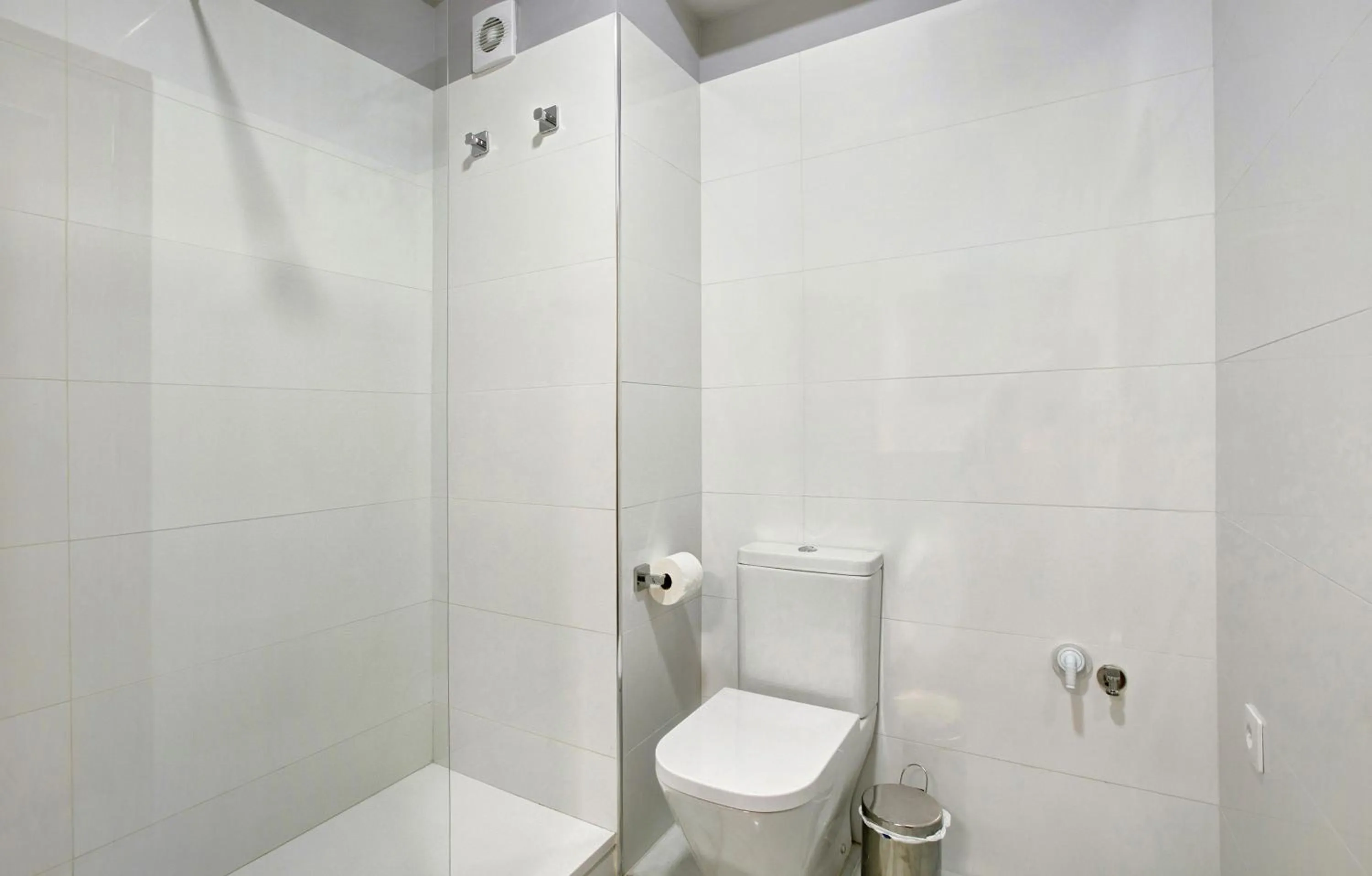 Bathroom in Club Atlantis 223