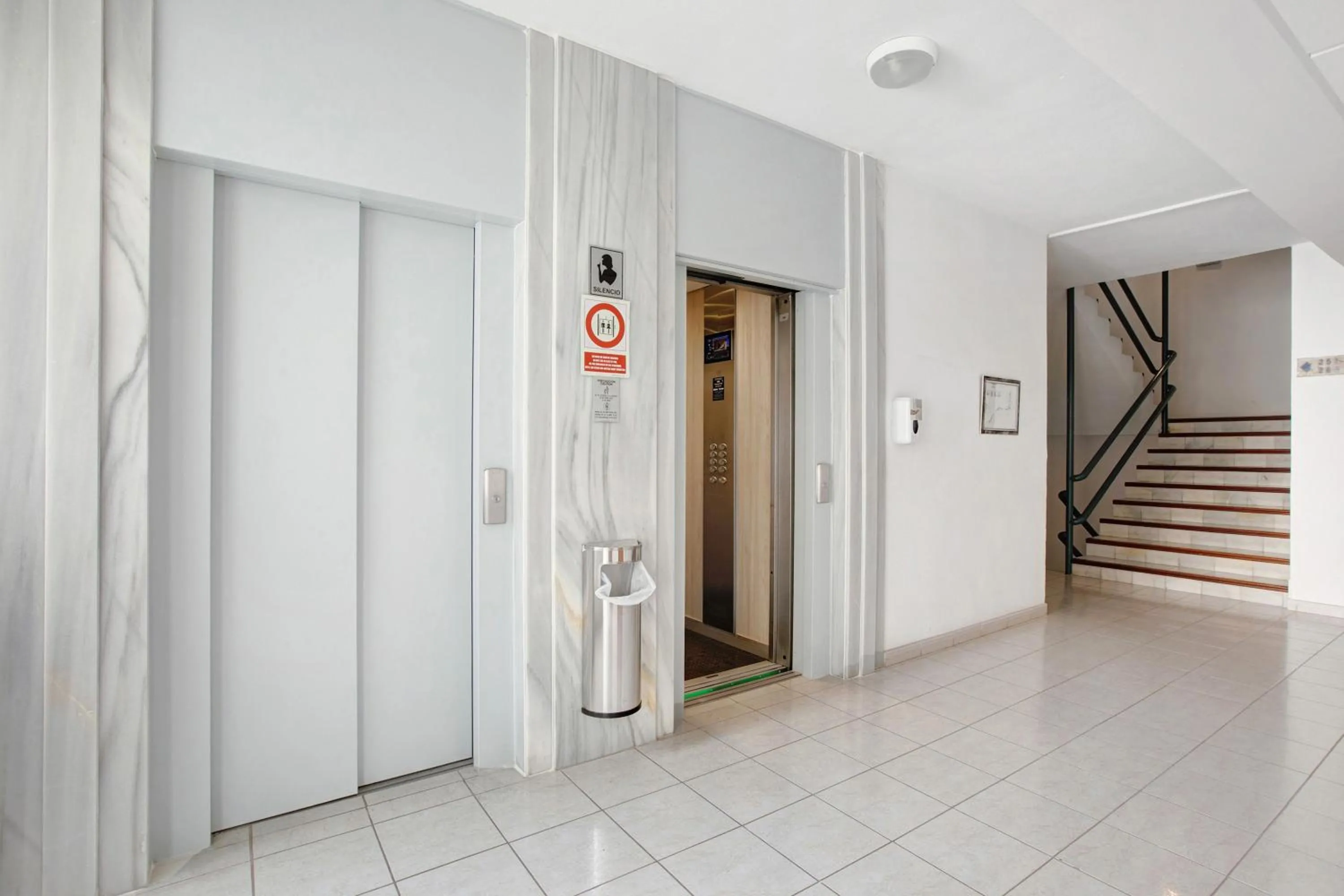 Property building in Club Atlantis 223