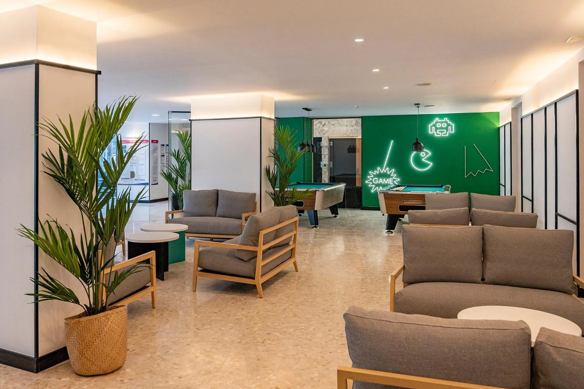 Lounge or bar in Medplaya Hotel Calypso