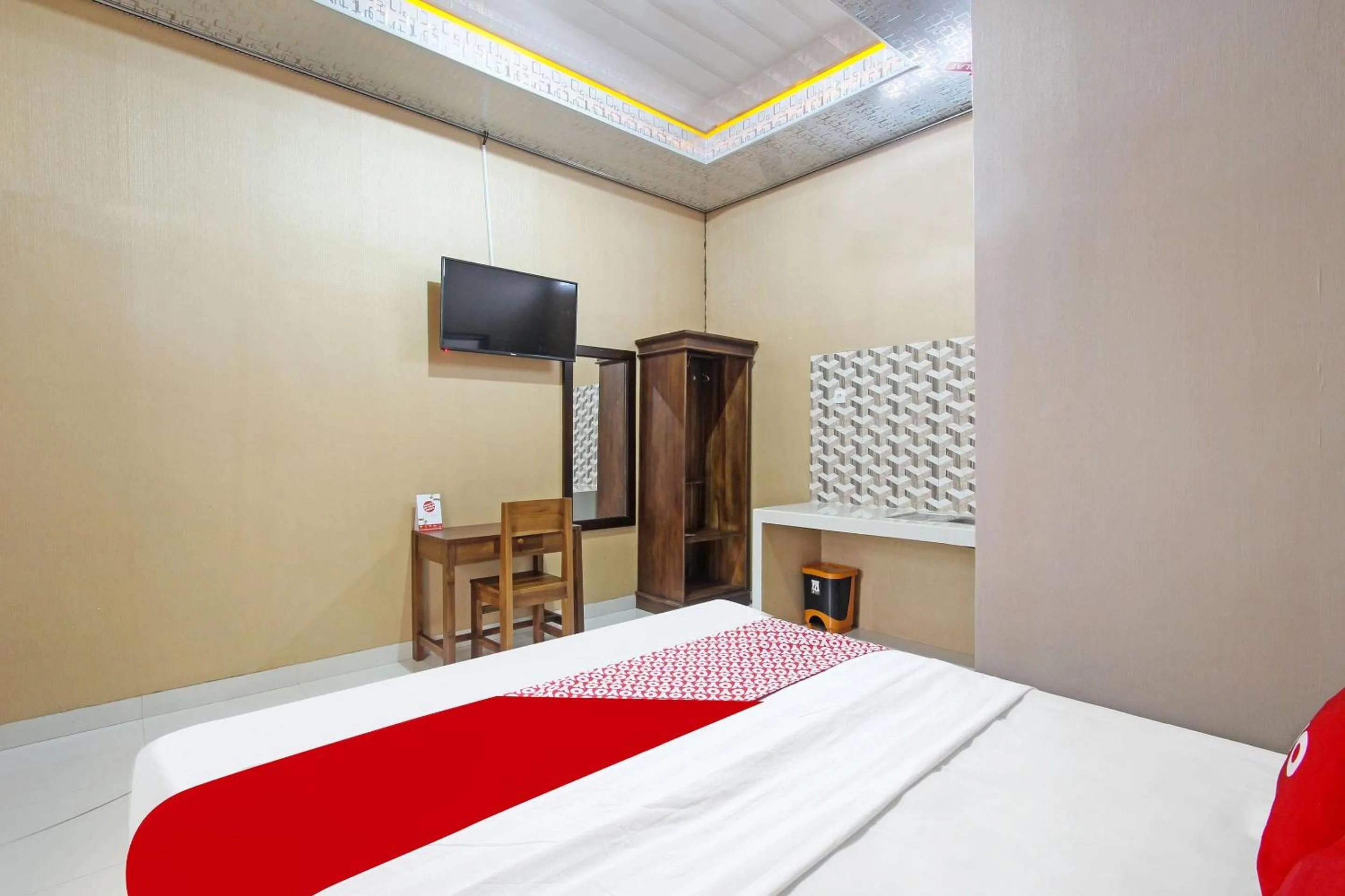 Bedroom in OYO 91842 Tahesa Guesthouse Syariah