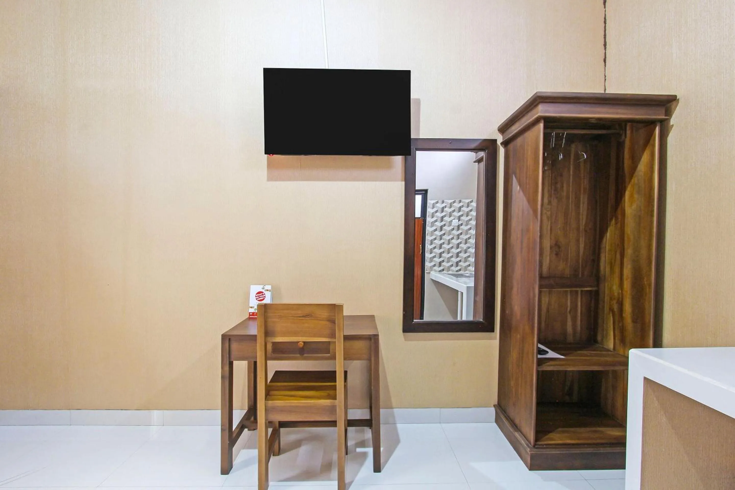 Bedroom in OYO 91842 Tahesa Guesthouse Syariah