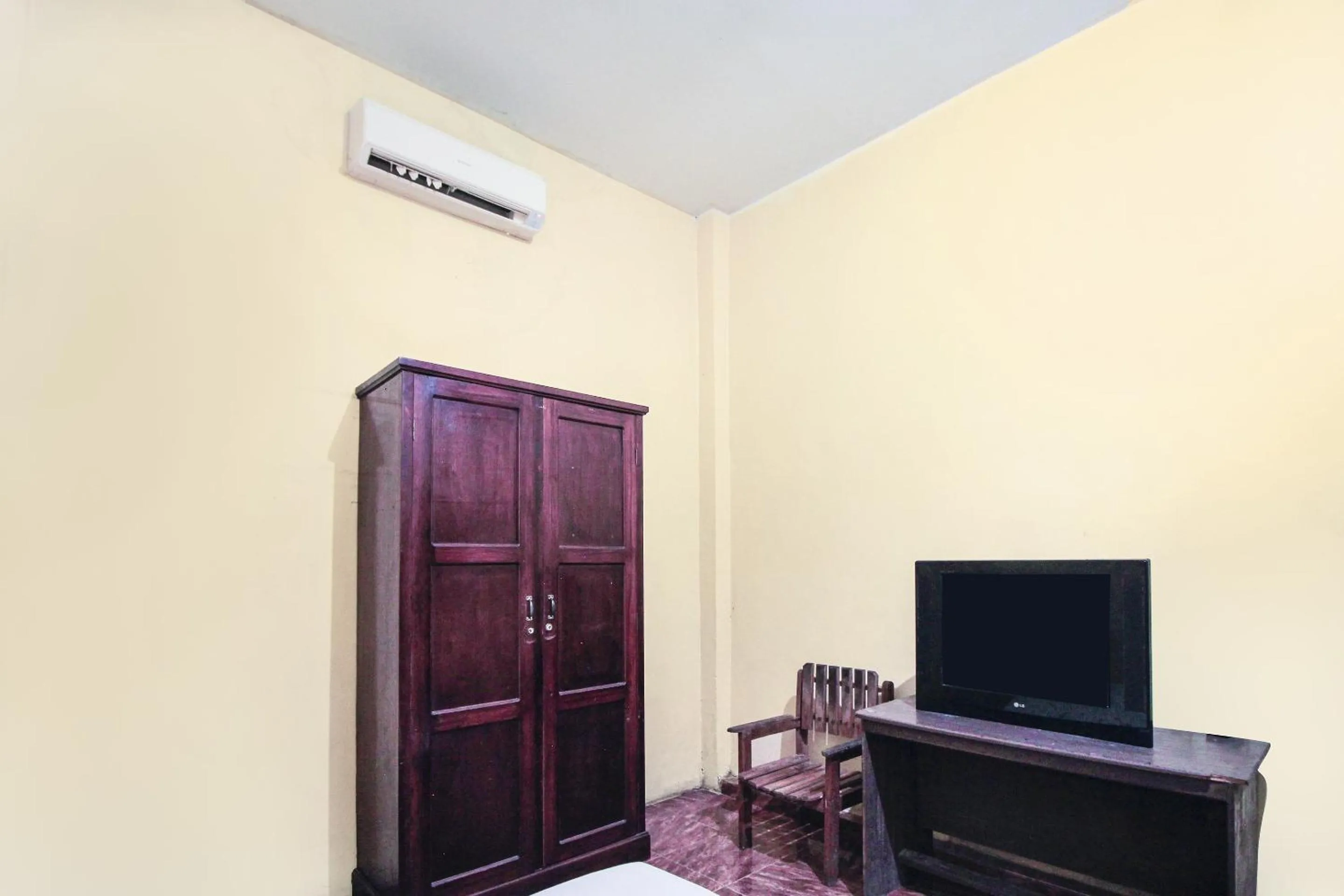 Bedroom in OYO 91855 Big Hotel Kendari