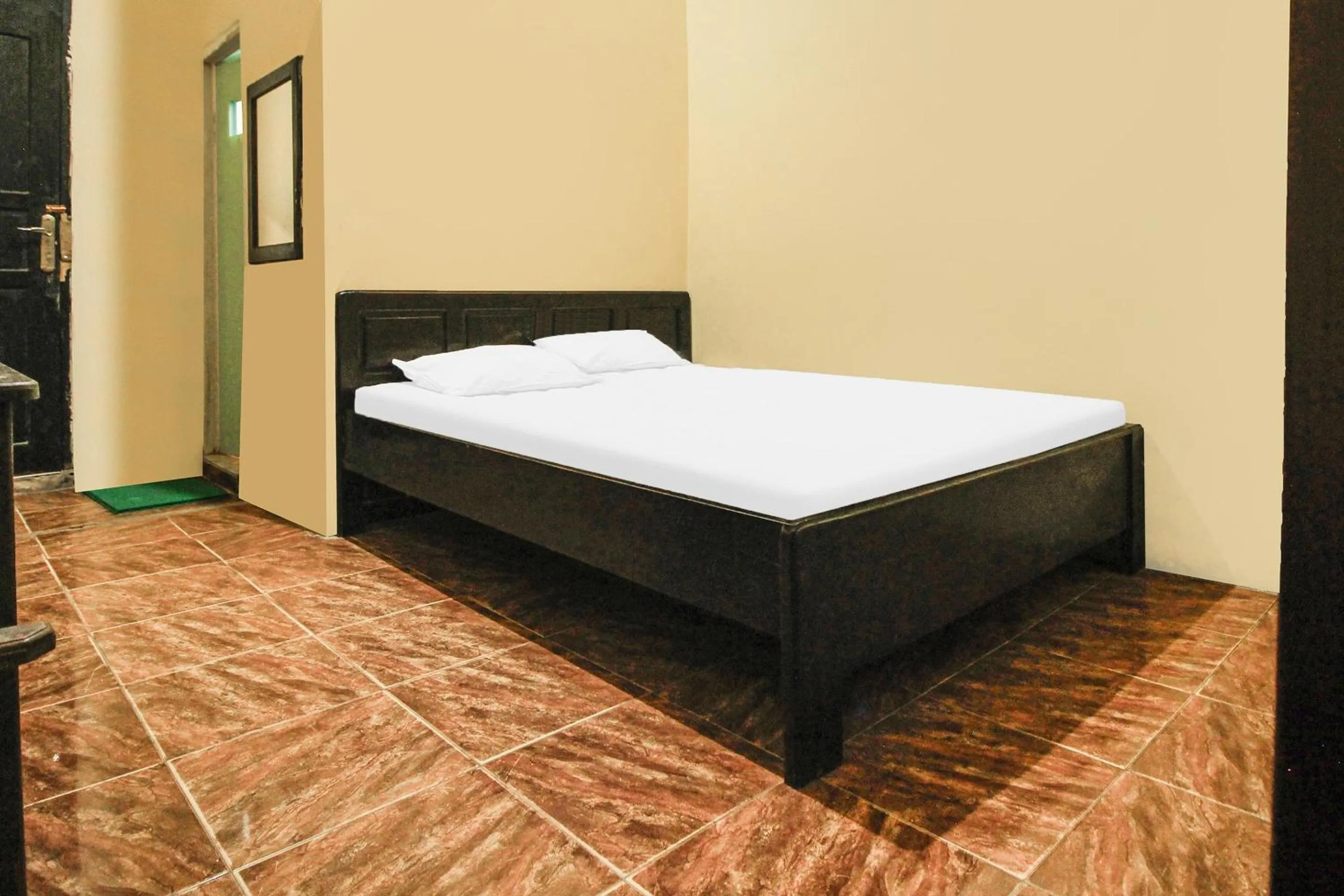 Bedroom in OYO 91855 Big Hotel Kendari