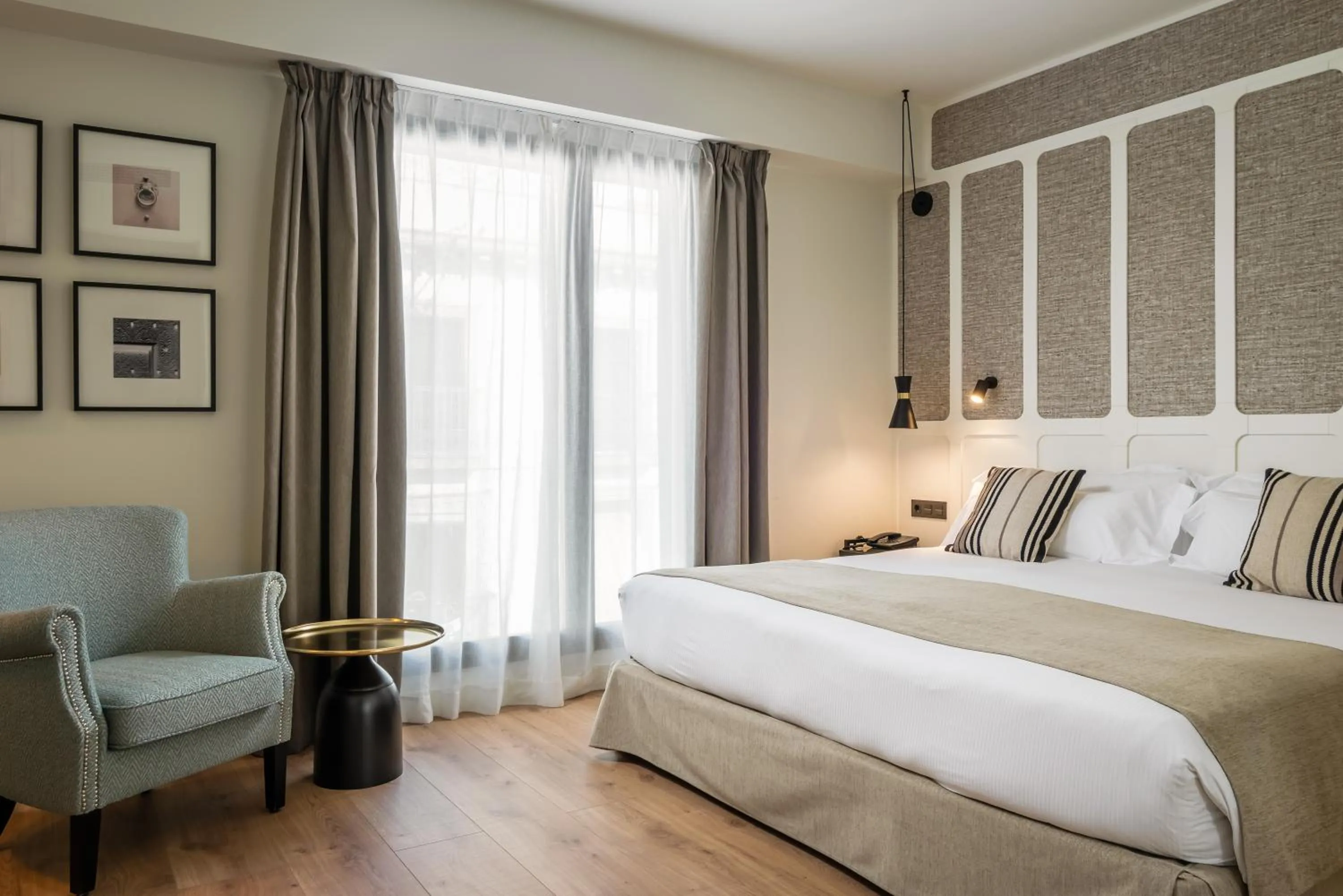 Bed in Hotel Barcelona Catedral 4 Sup