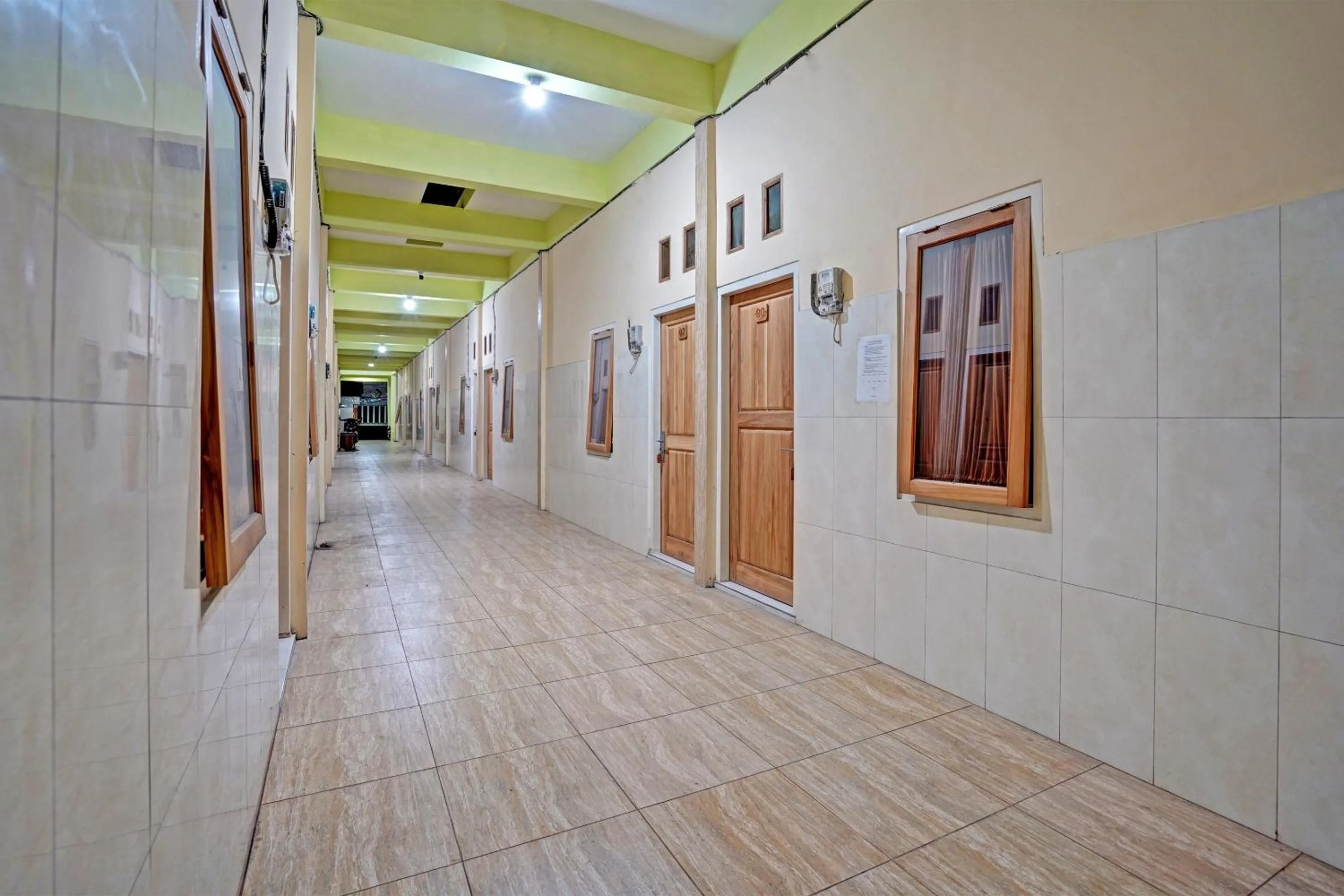 Lobby or reception in OYO Life 91884 Kost Kusuma Dewi Syariah