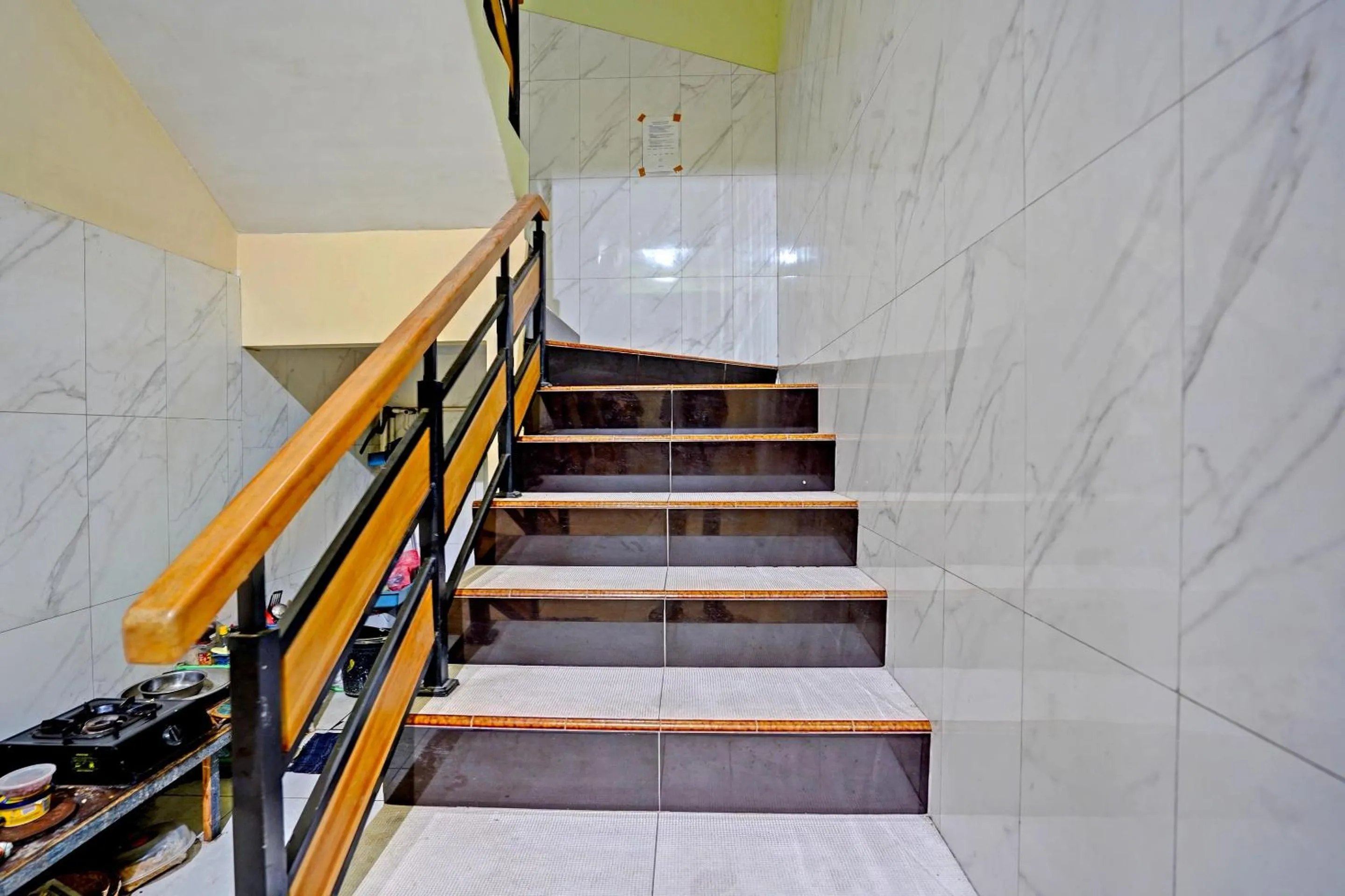 Lobby or reception in OYO Life 91884 Kost Kusuma Dewi Syariah