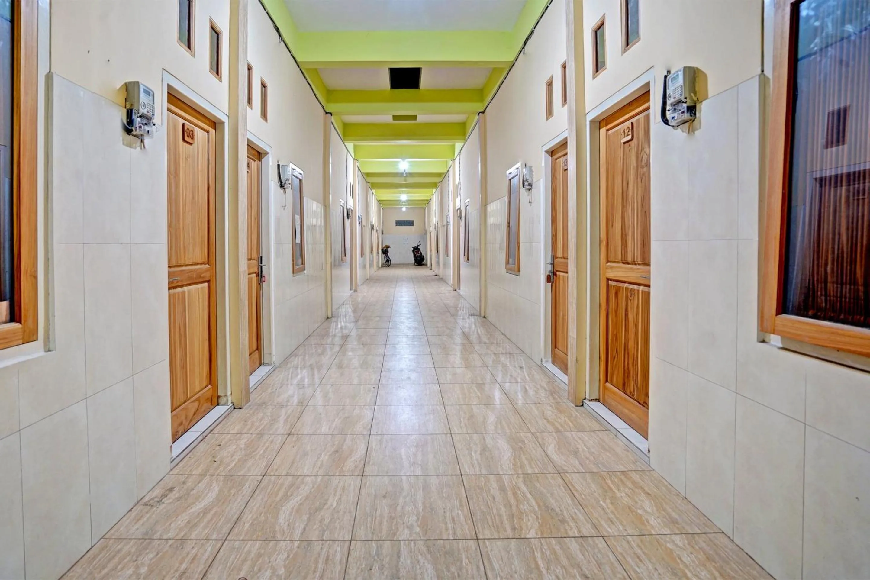 Lobby or reception in OYO Life 91884 Kost Kusuma Dewi Syariah