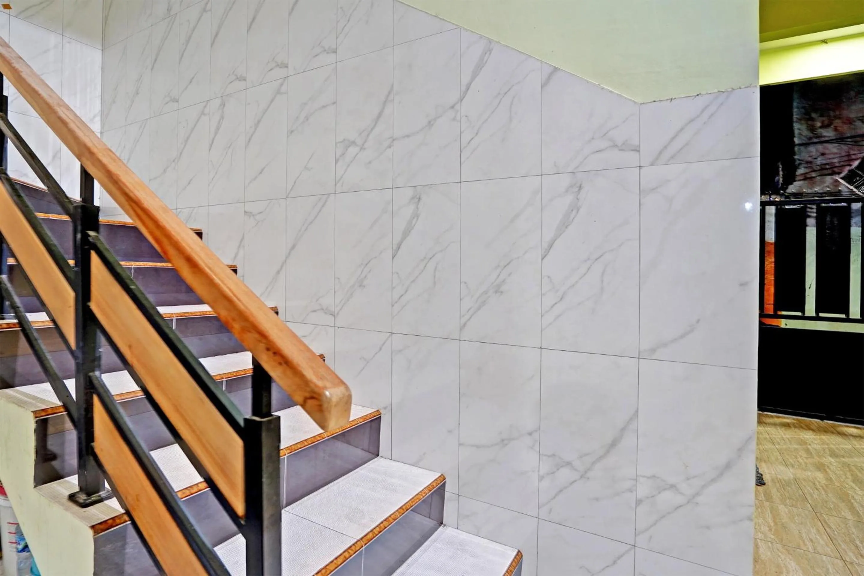 Lobby or reception in OYO Life 91884 Kost Kusuma Dewi Syariah