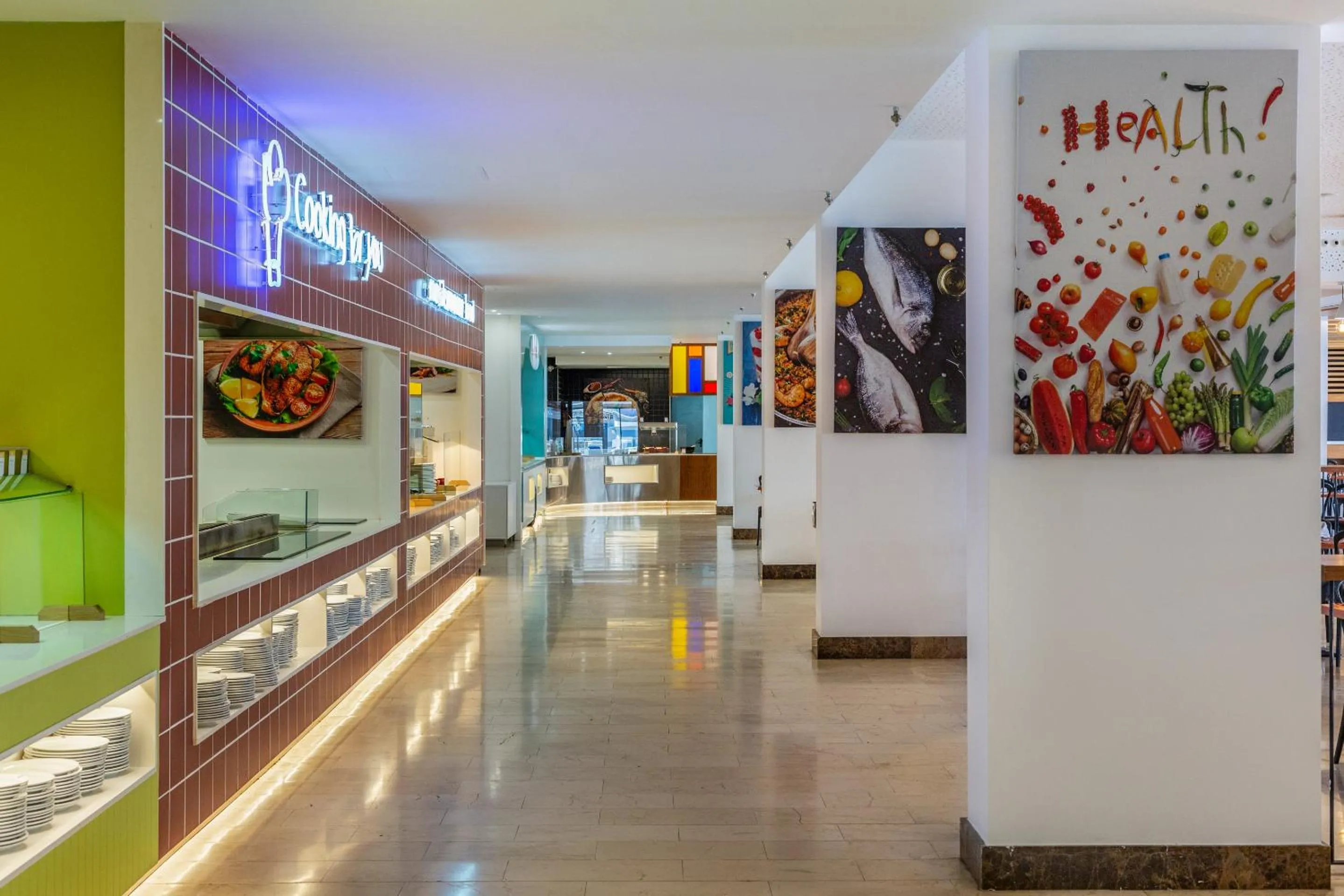 Restaurant/places to eat in Hotel Samos