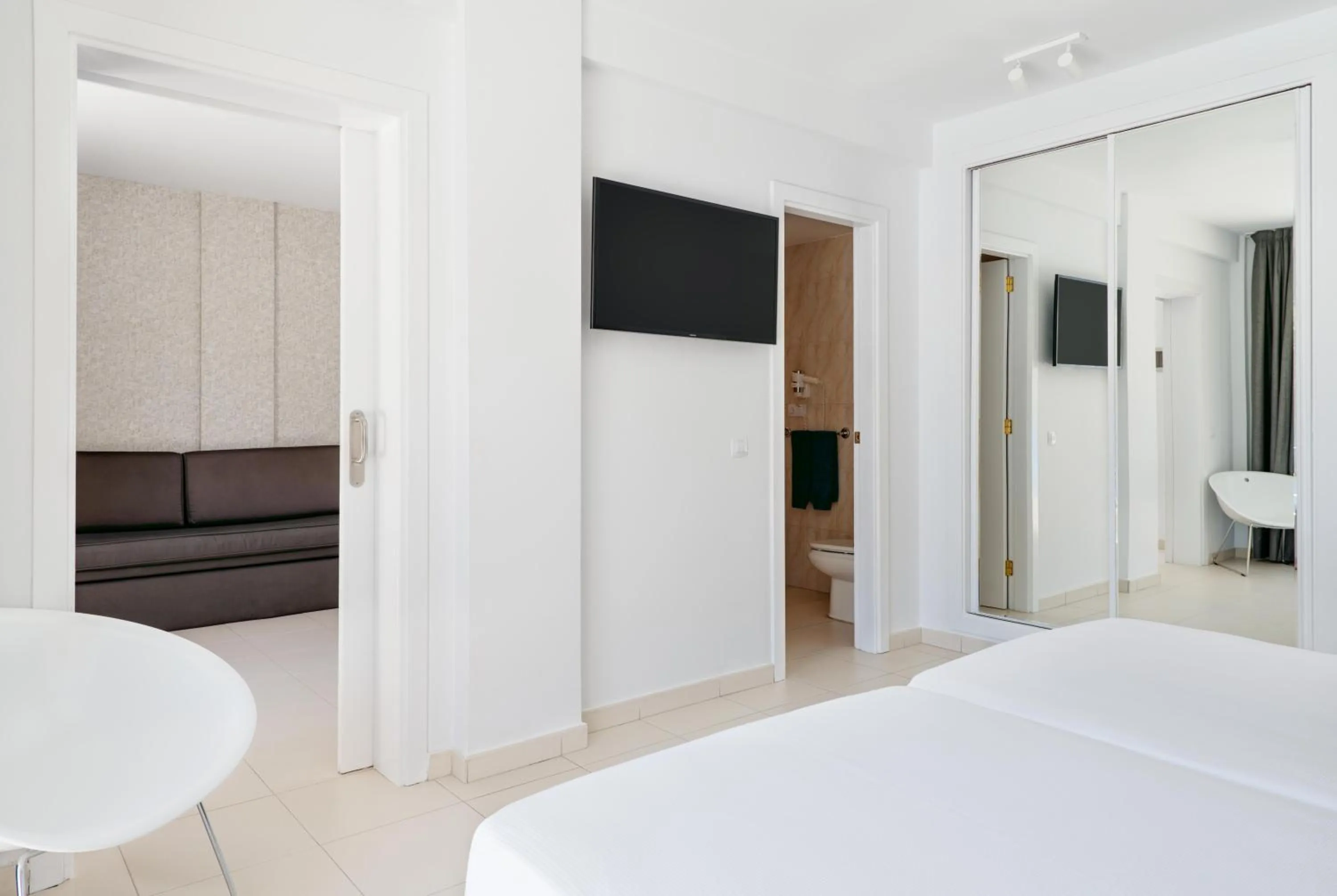 Photo of the whole room, Bed in Mirador Maspalomas by Dunas