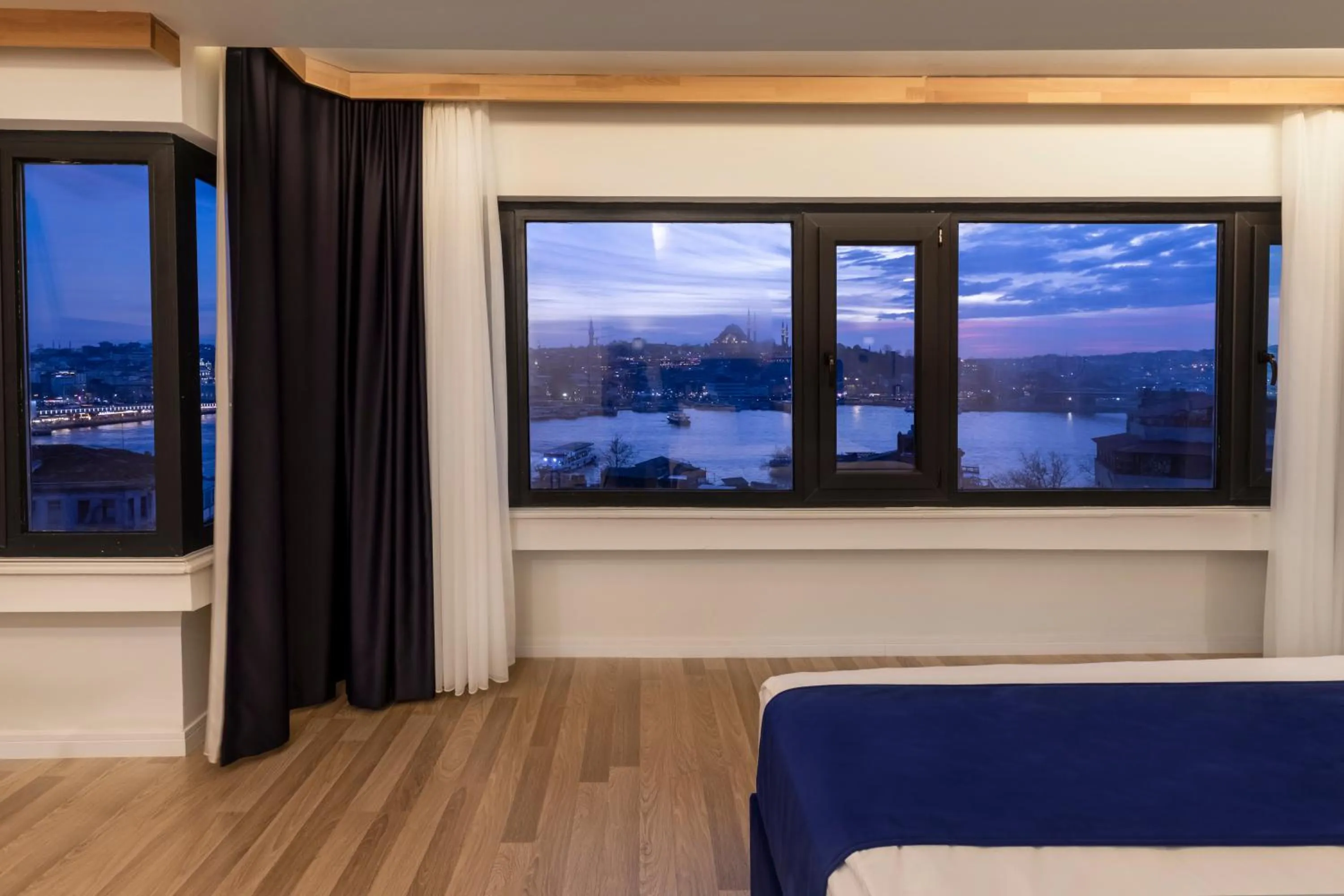 View (from property/room) in Union Hotel Karaköy