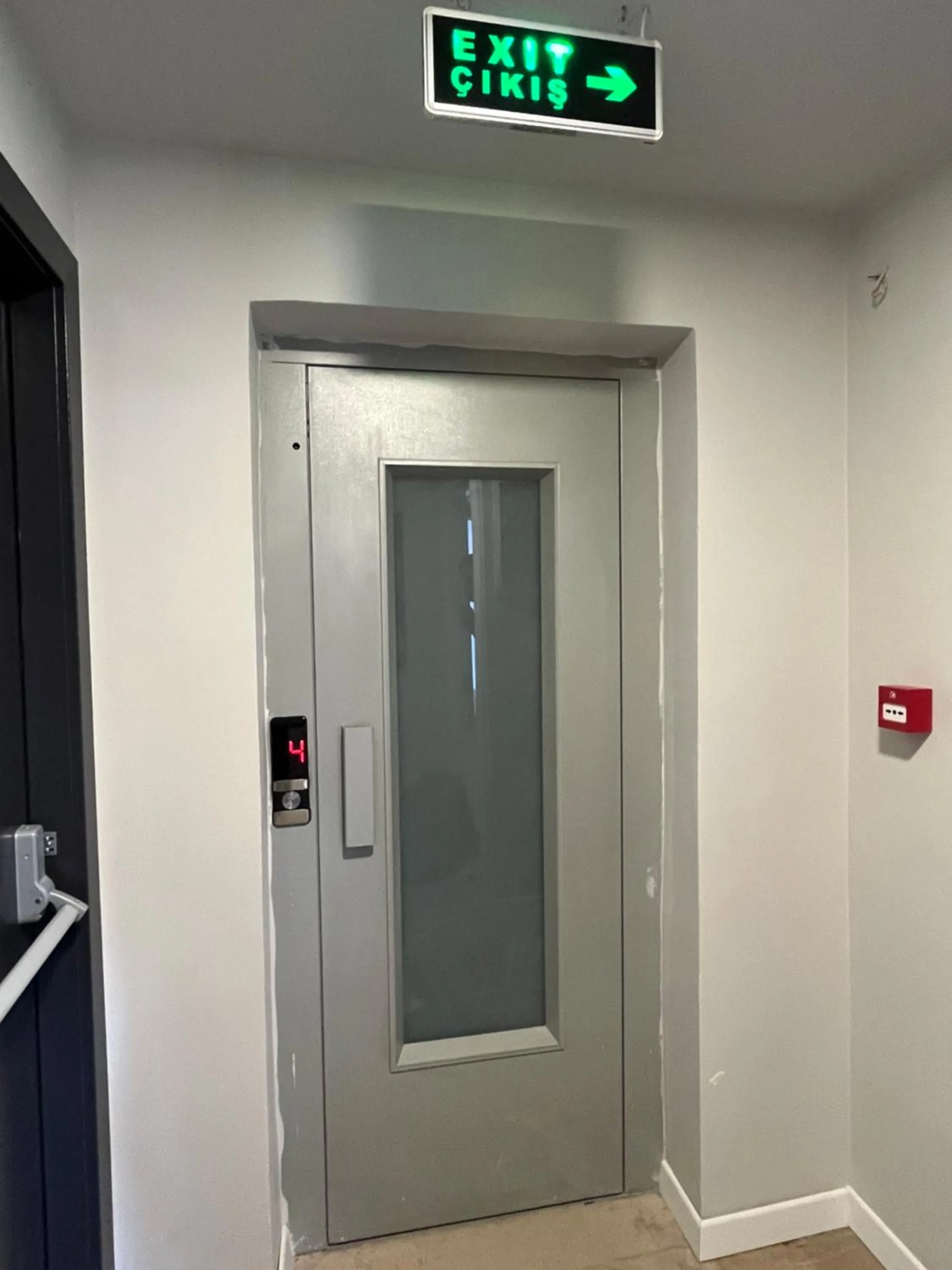 elevator in Union Hotel Karaköy