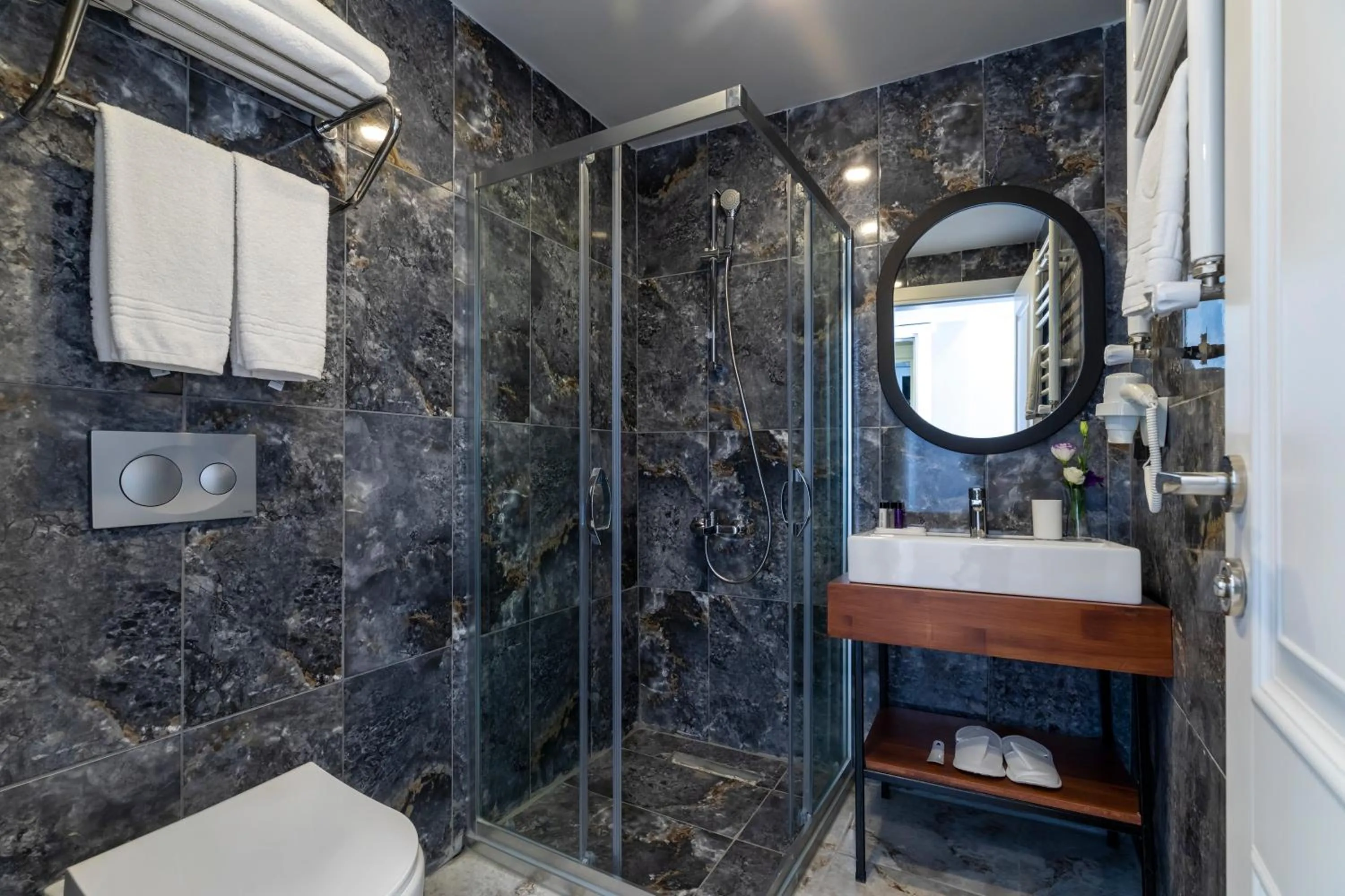 Bathroom in Union Hotel Karaköy