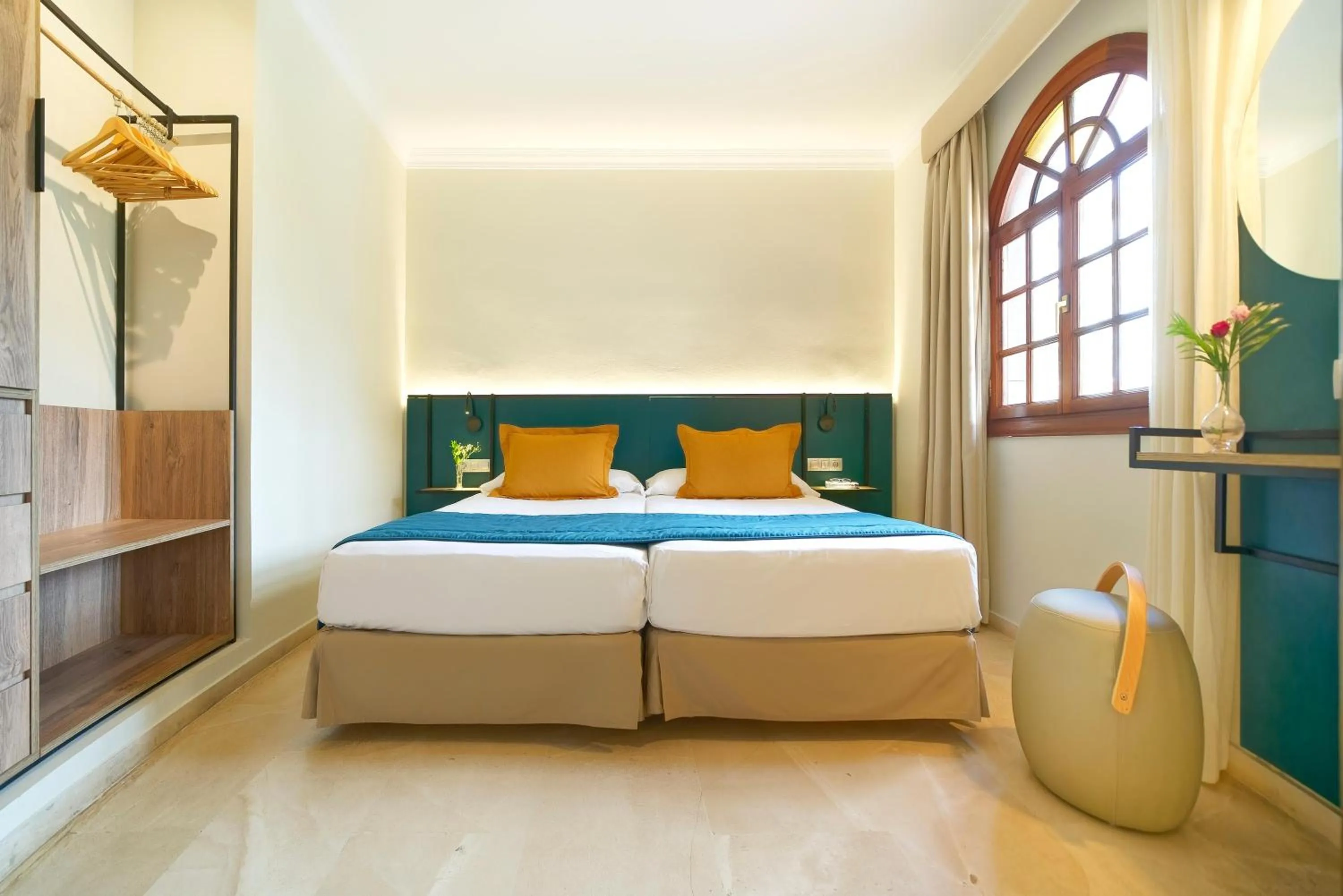 Photo of the whole room, Bed in Suites & Villas by Dunas