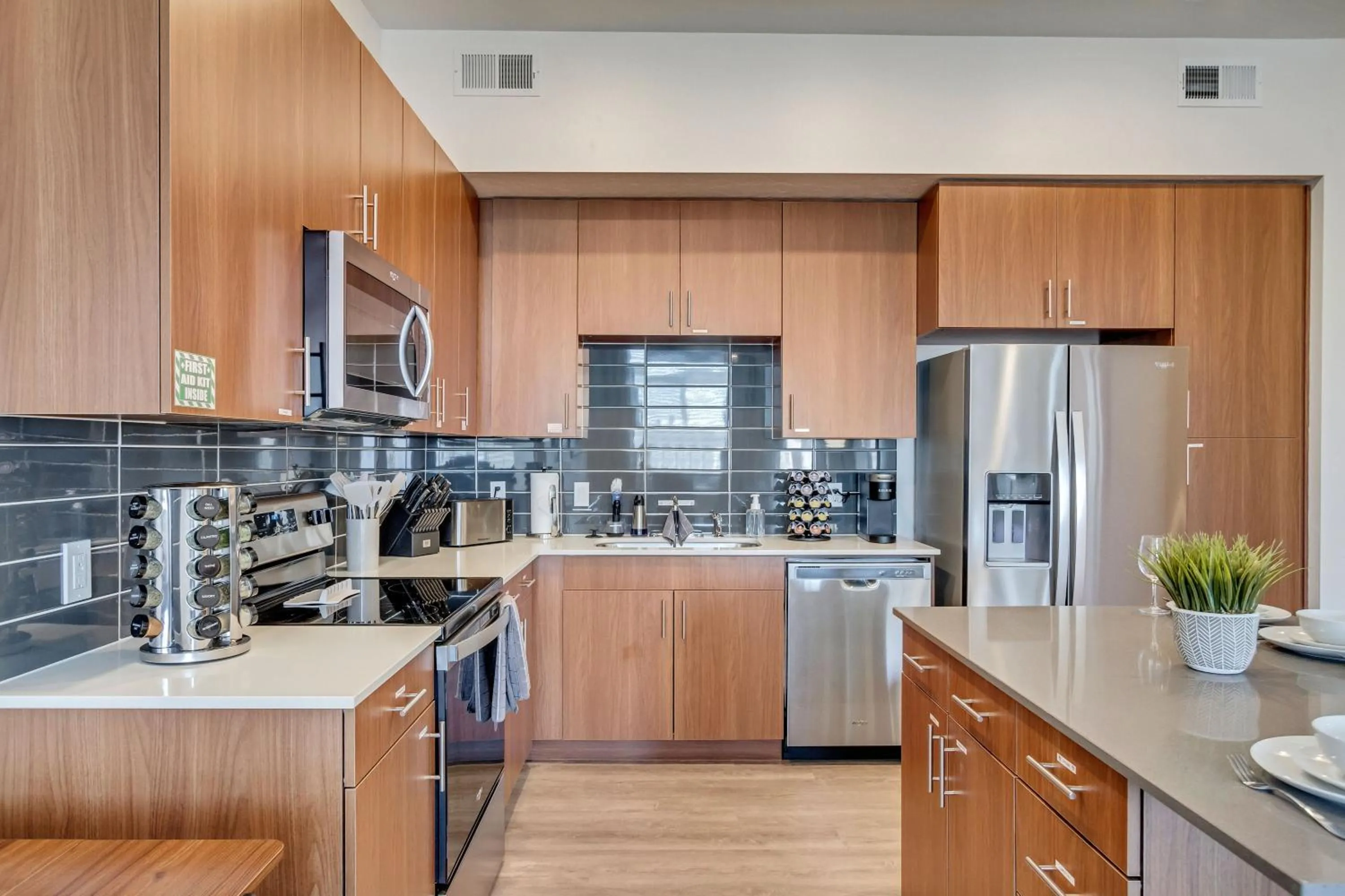 Kitchen or kitchenette in The Heights by Cloud Dream Homes