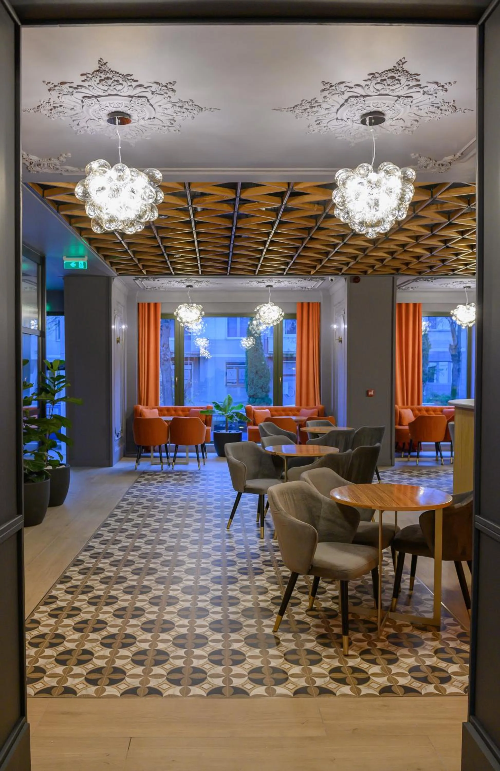 Lounge or bar in HOTEL VIENA