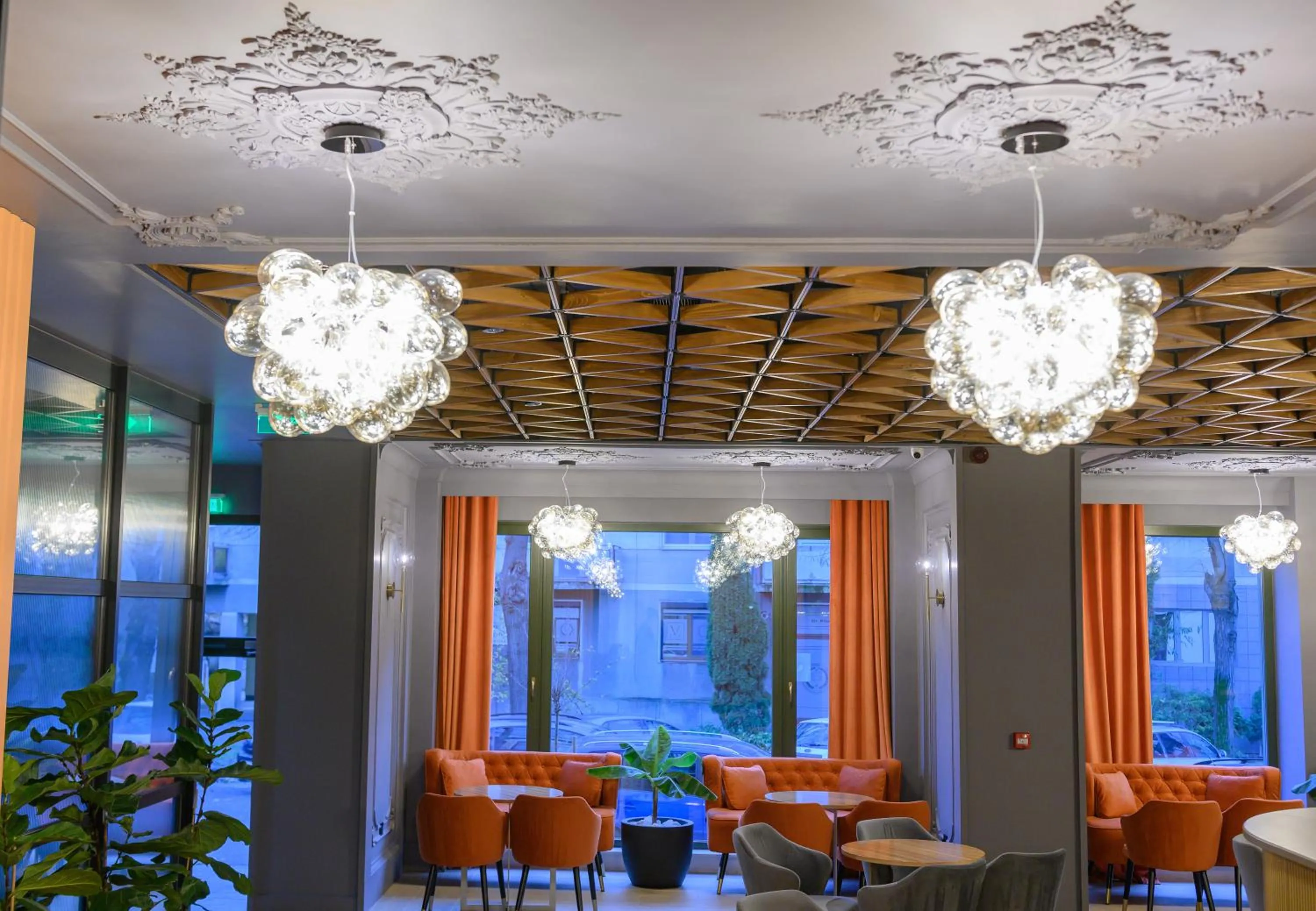 Lounge or bar in HOTEL VIENA