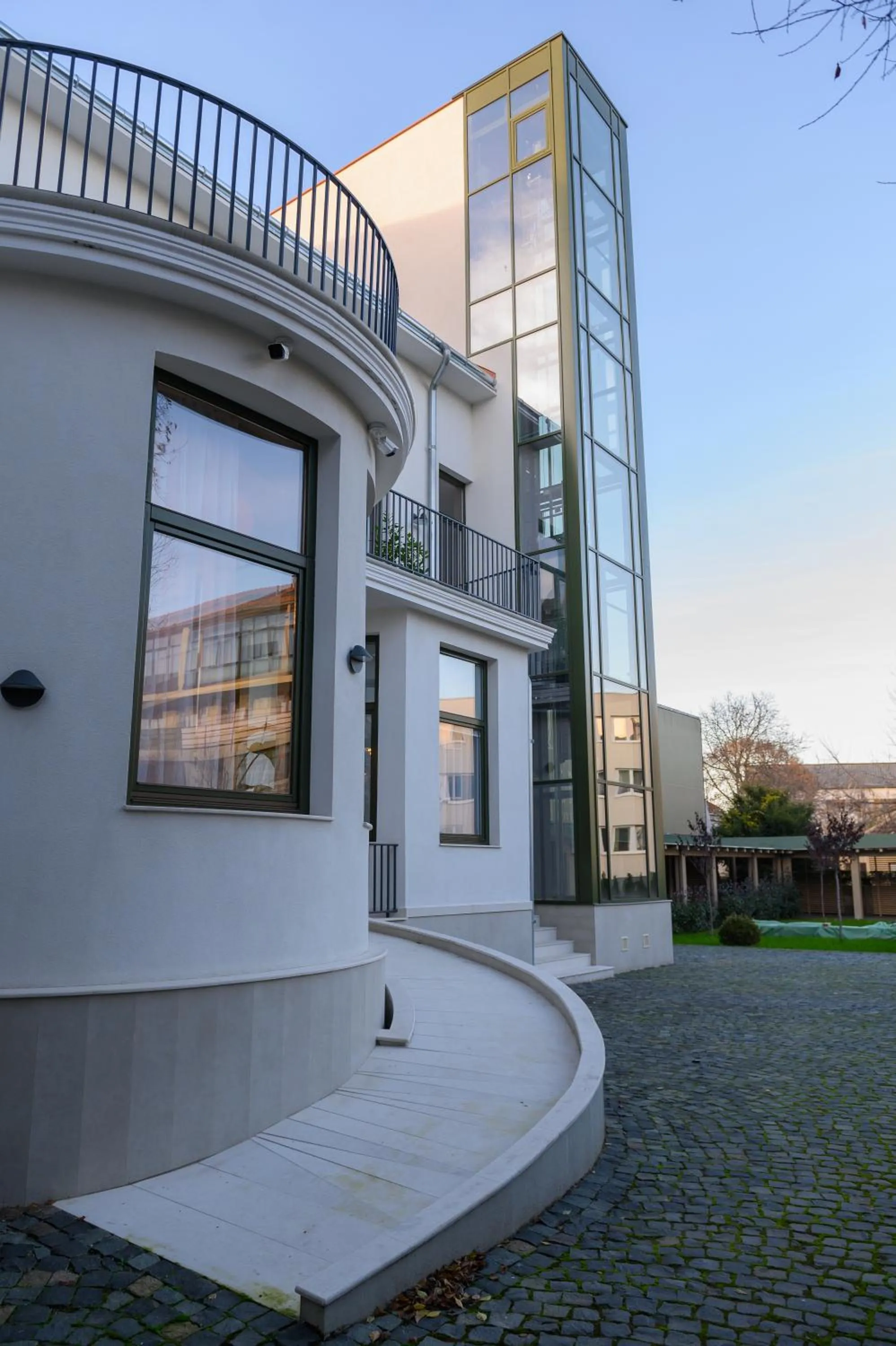 Property building in HOTEL VIENA