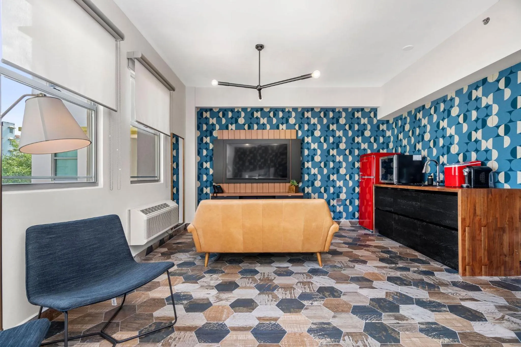 TV and multimedia in Don Rafa Boutique Hotel & Residences