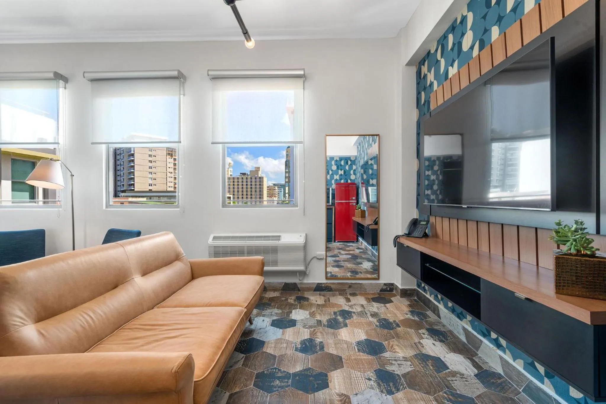 TV and multimedia in Don Rafa Boutique Hotel & Residences