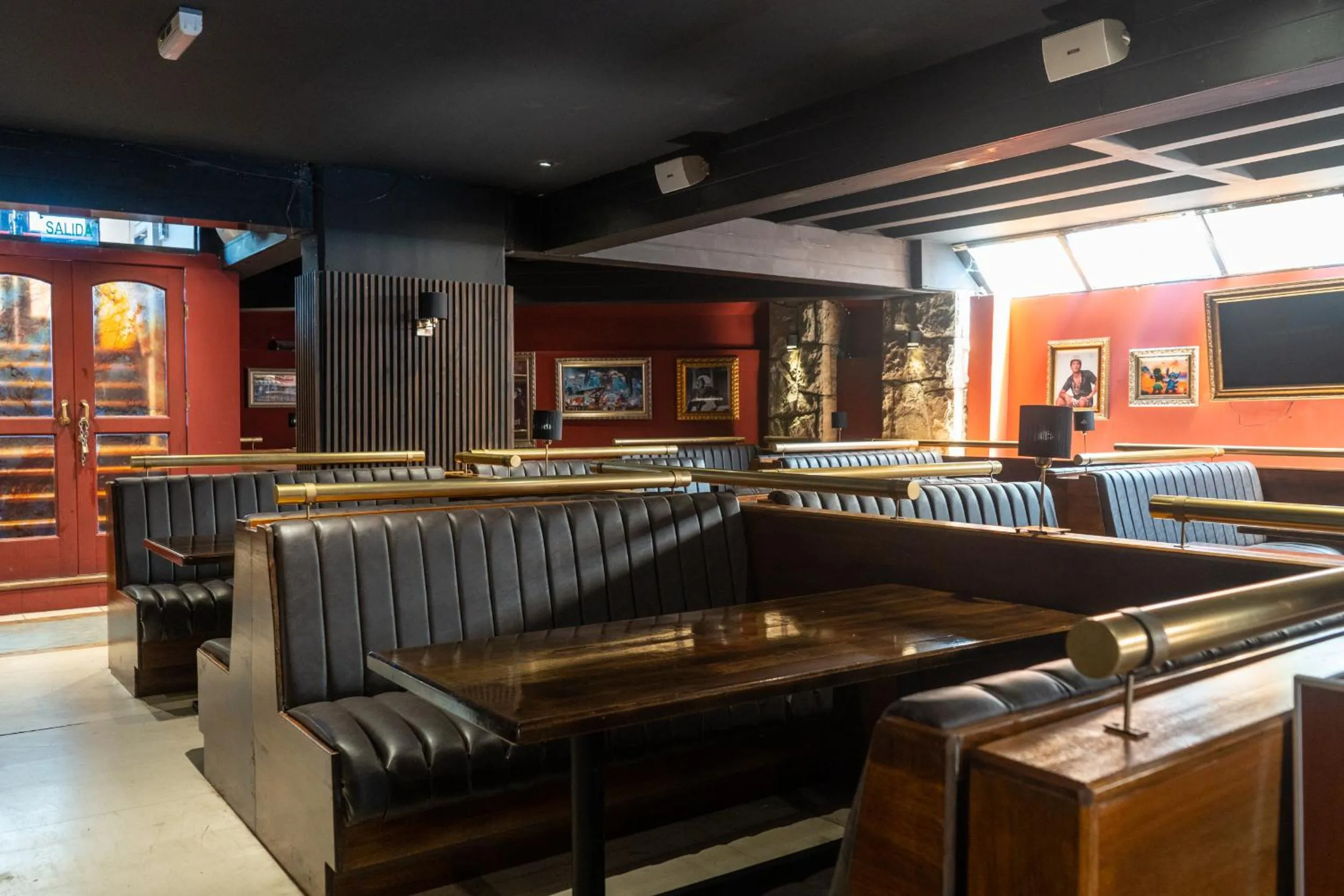 Lounge or bar in Hotel Park Bariloche