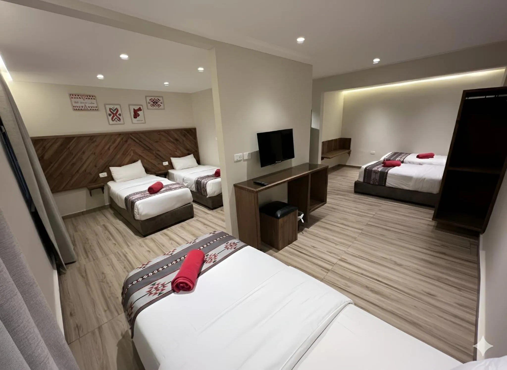 Family, Bed in Sandra Hotel