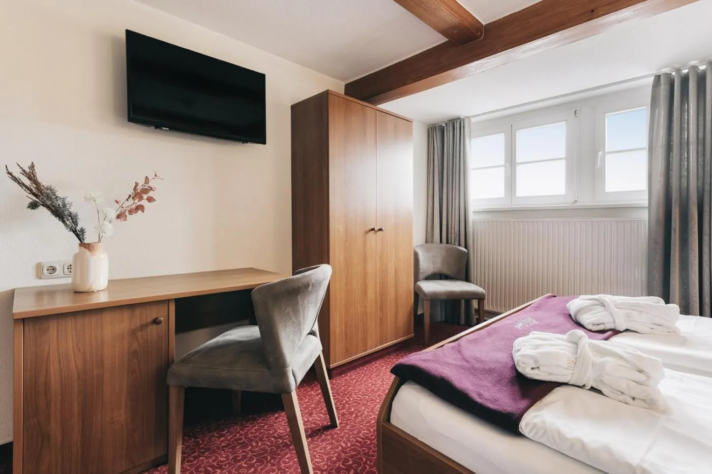 Seating area, Bed in Laasenhof