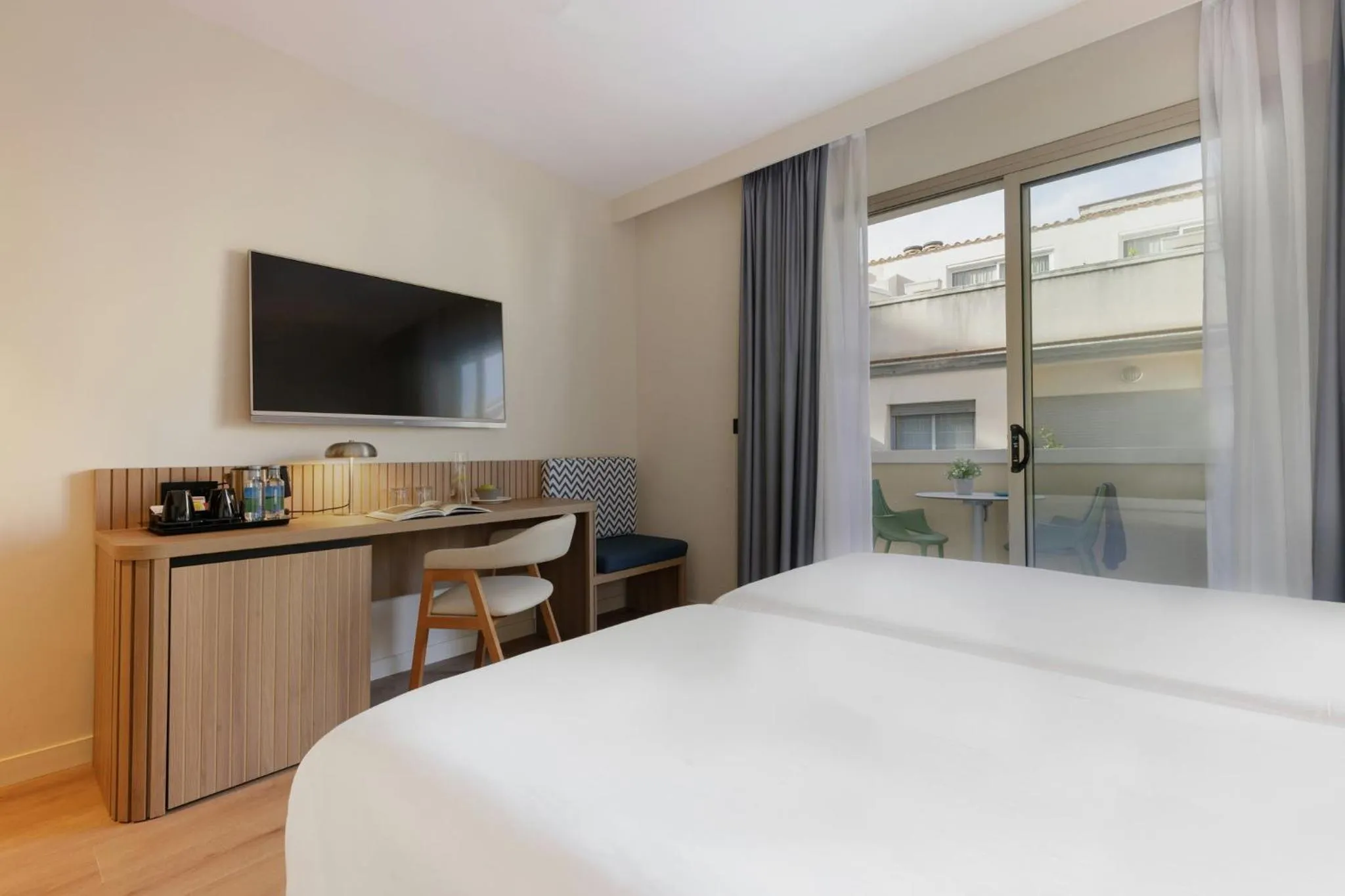 Bedroom, Bed in Sercotel Kalma Sitges