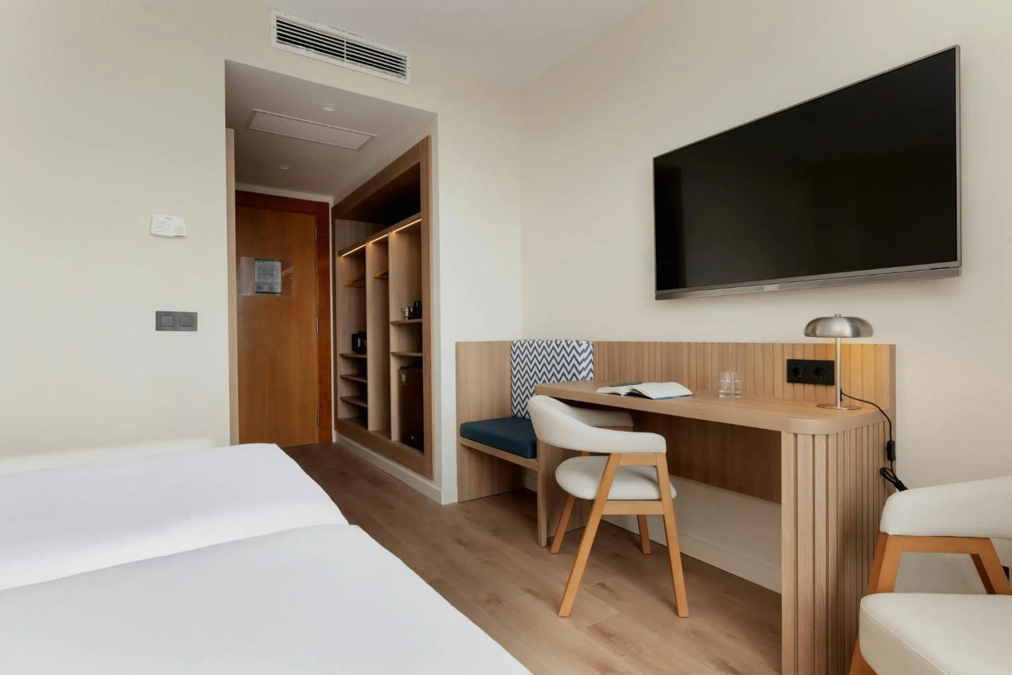 Bedroom, Bed in Sercotel Kalma Sitges