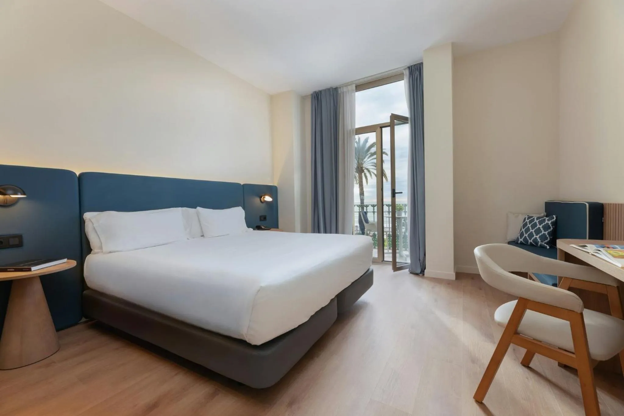 Bedroom, Bed in Sercotel Kalma Sitges