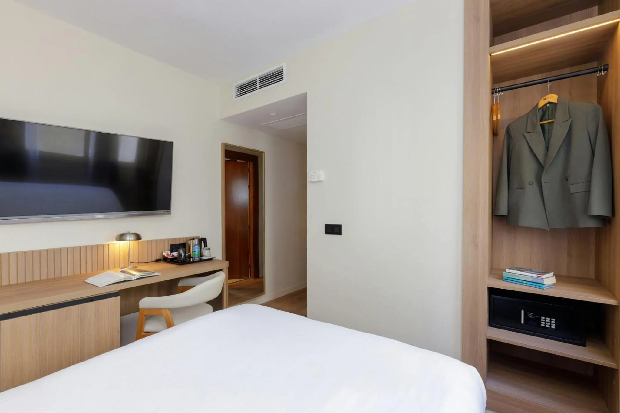 Bedroom, Bed in Sercotel Kalma Sitges