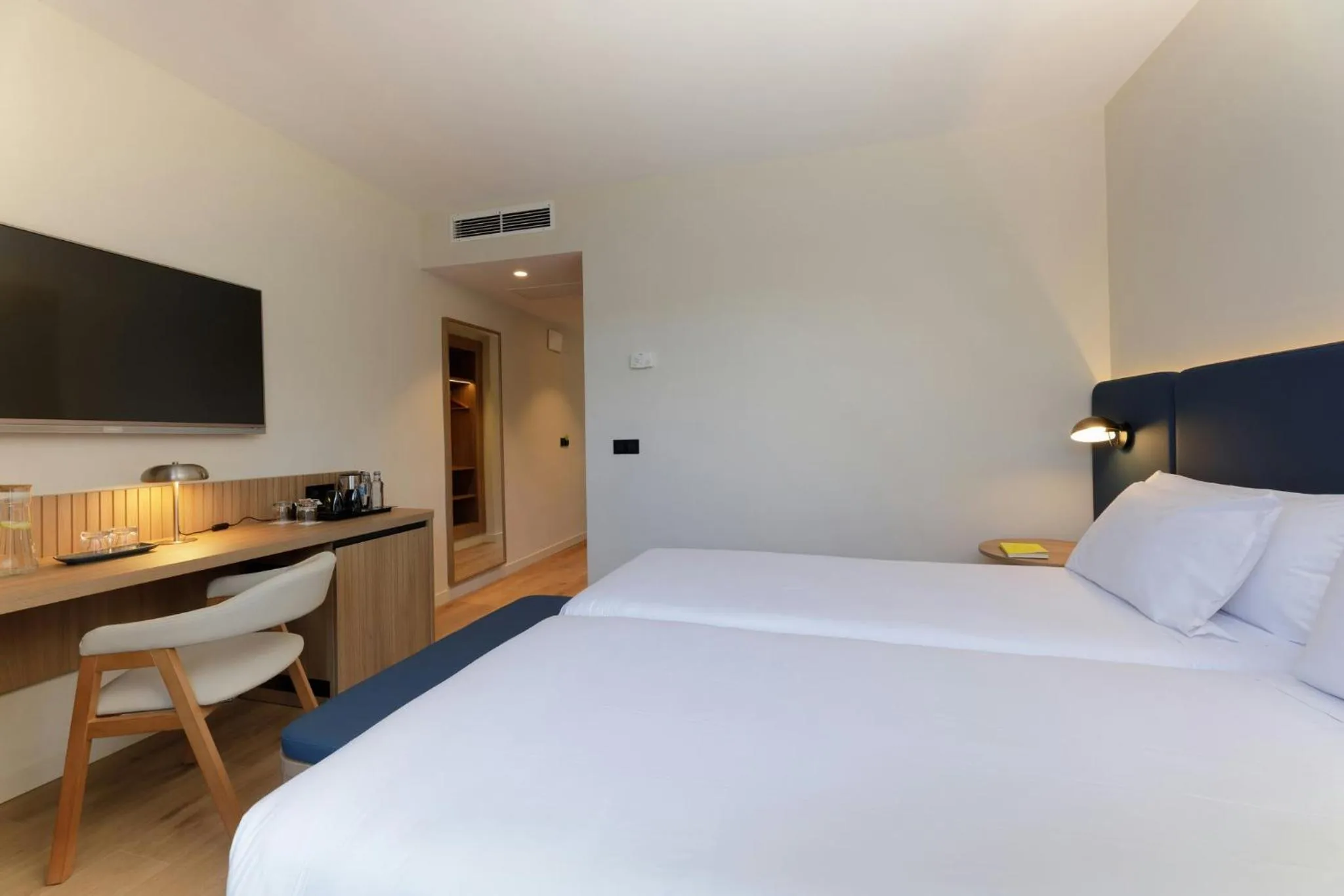 Bedroom, Bed in Sercotel Kalma Sitges