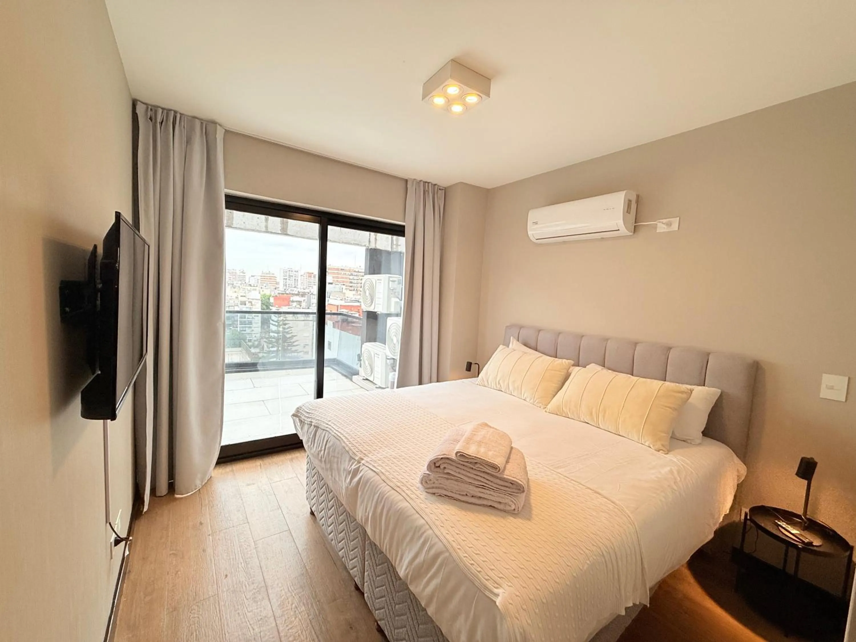 Communal lounge/ TV room, Bed in Live Soho Boutique Apartments Belgrano