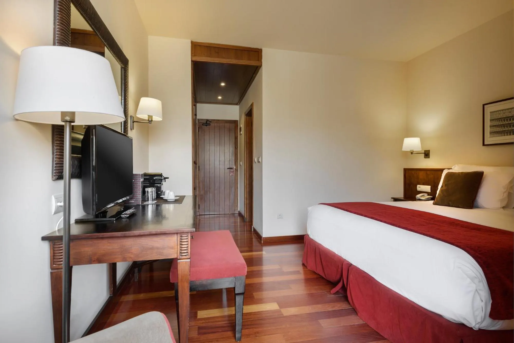 Photo of the whole room, Bed in Hotel Saliecho