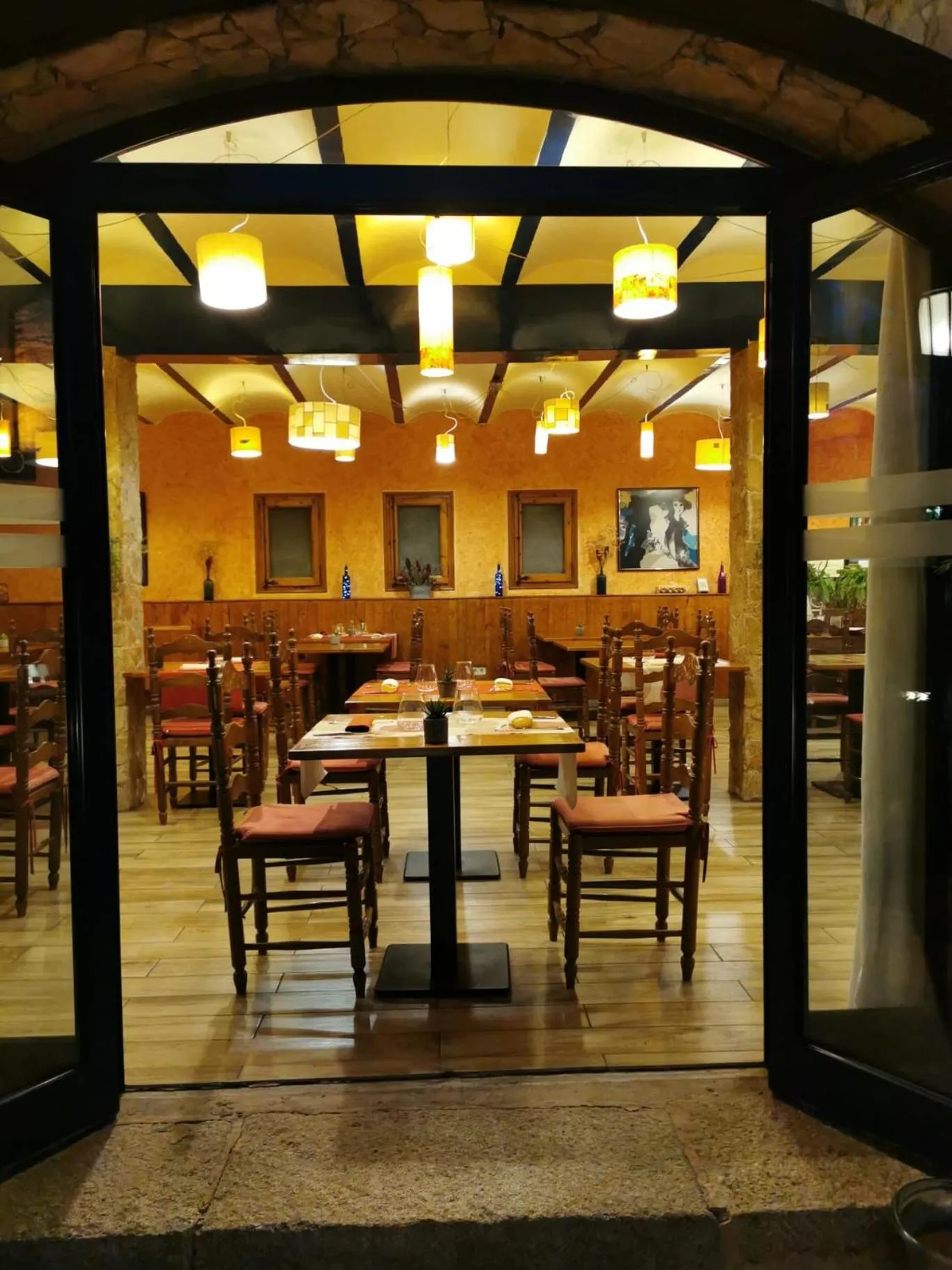 Restaurant/places to eat in Hotel Sant Joan