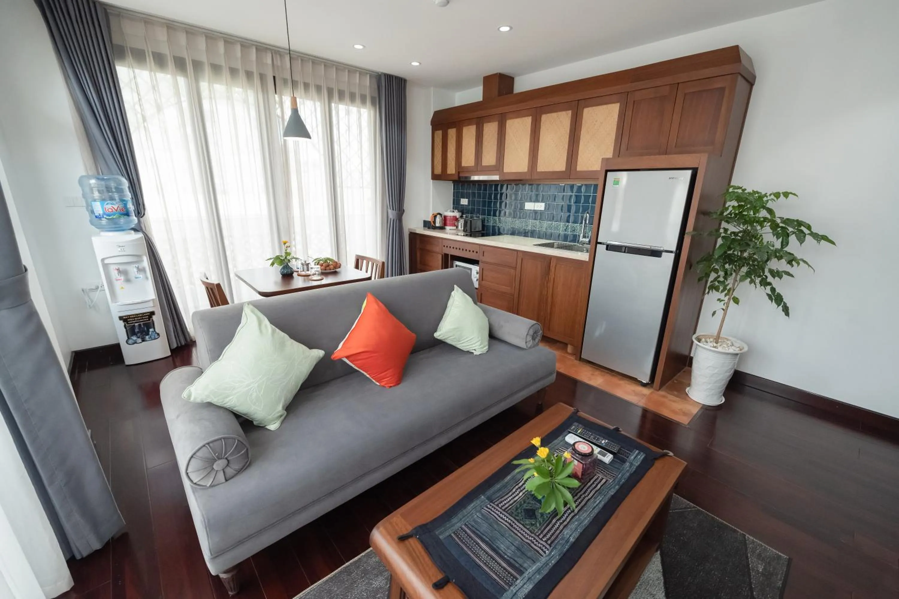 TV and multimedia in FLESTA Doi Can Serviced Apartment