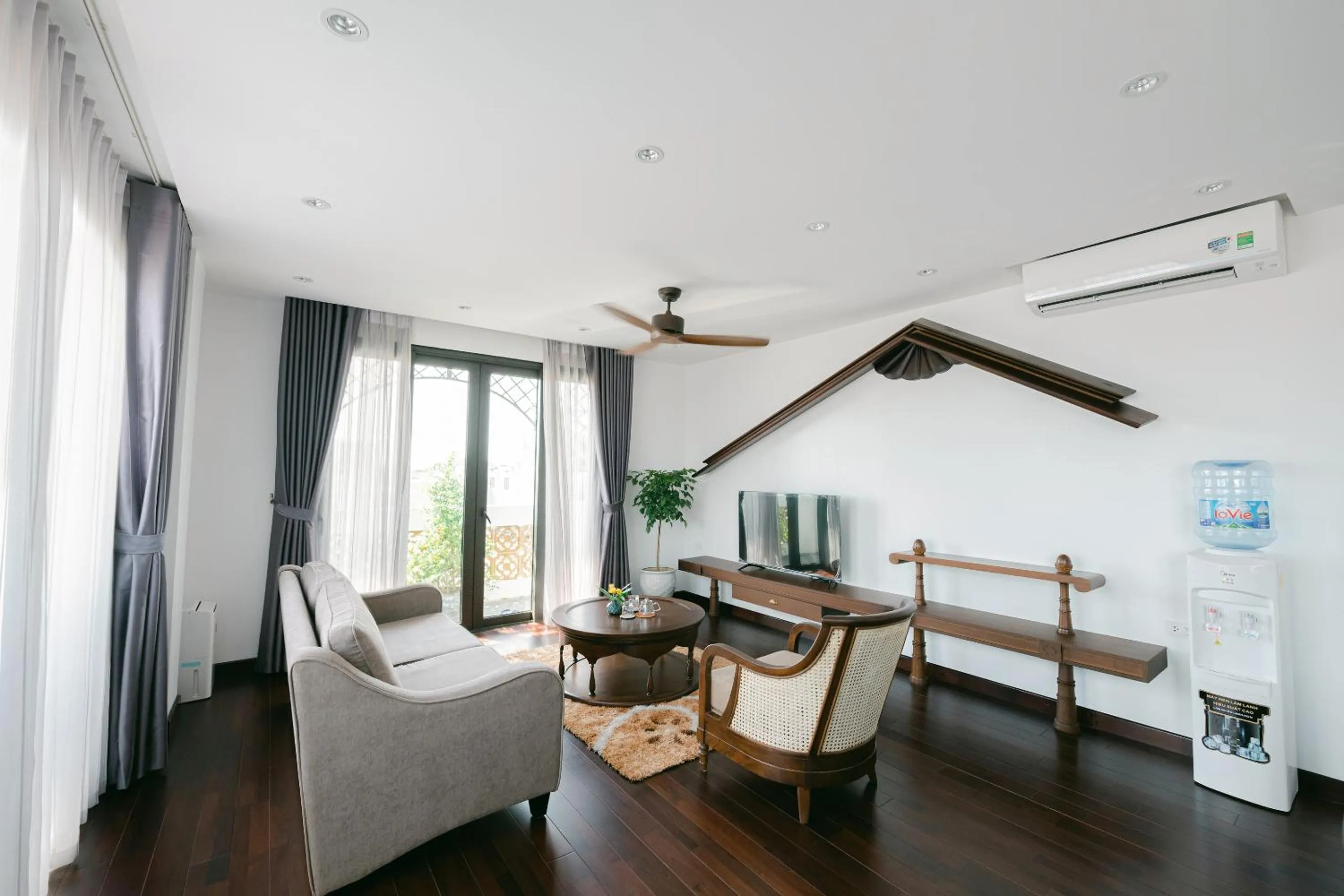 Living room in FLESTA Doi Can Serviced Apartment