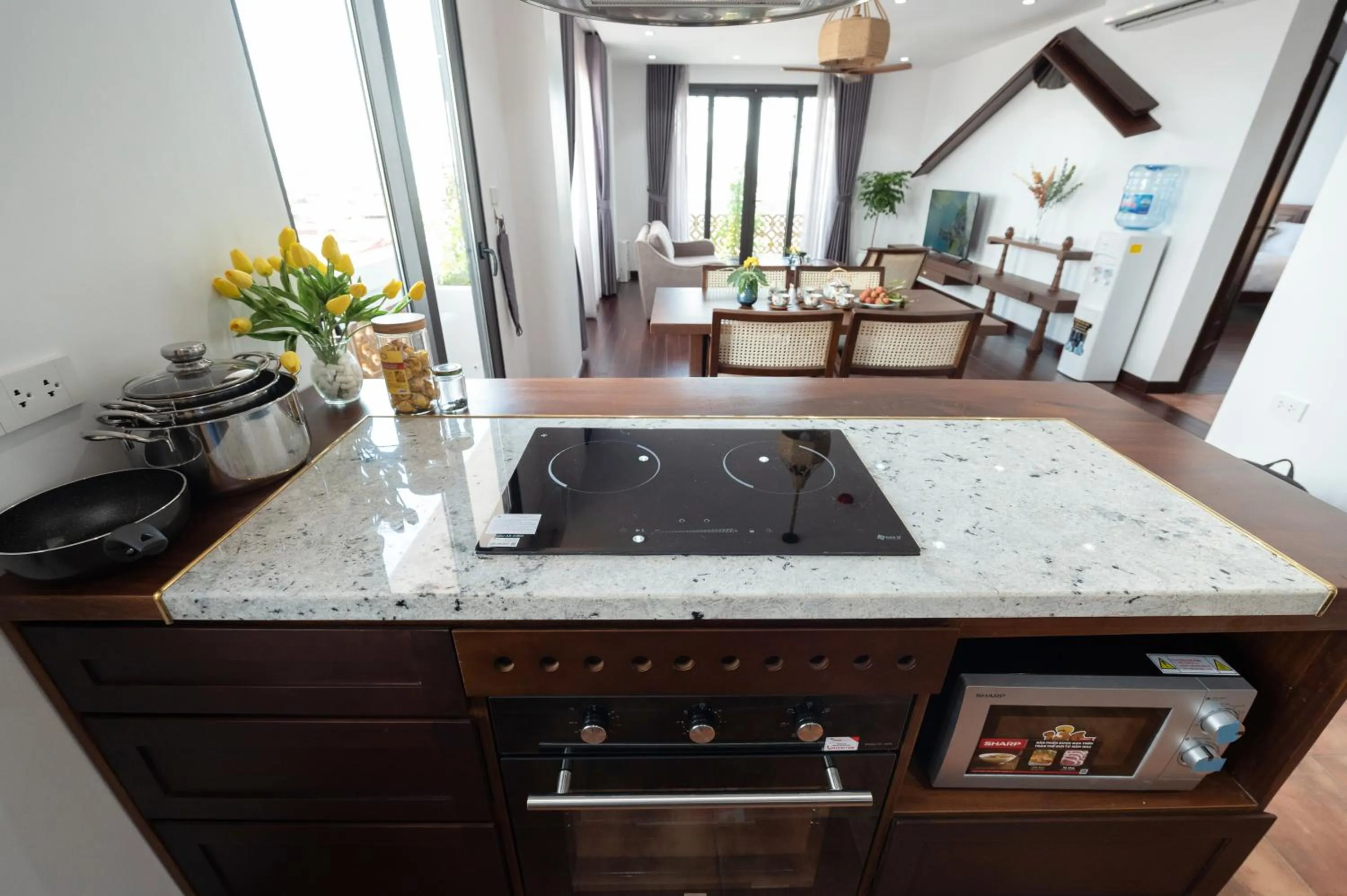 stove in FLESTA Doi Can Serviced Apartment