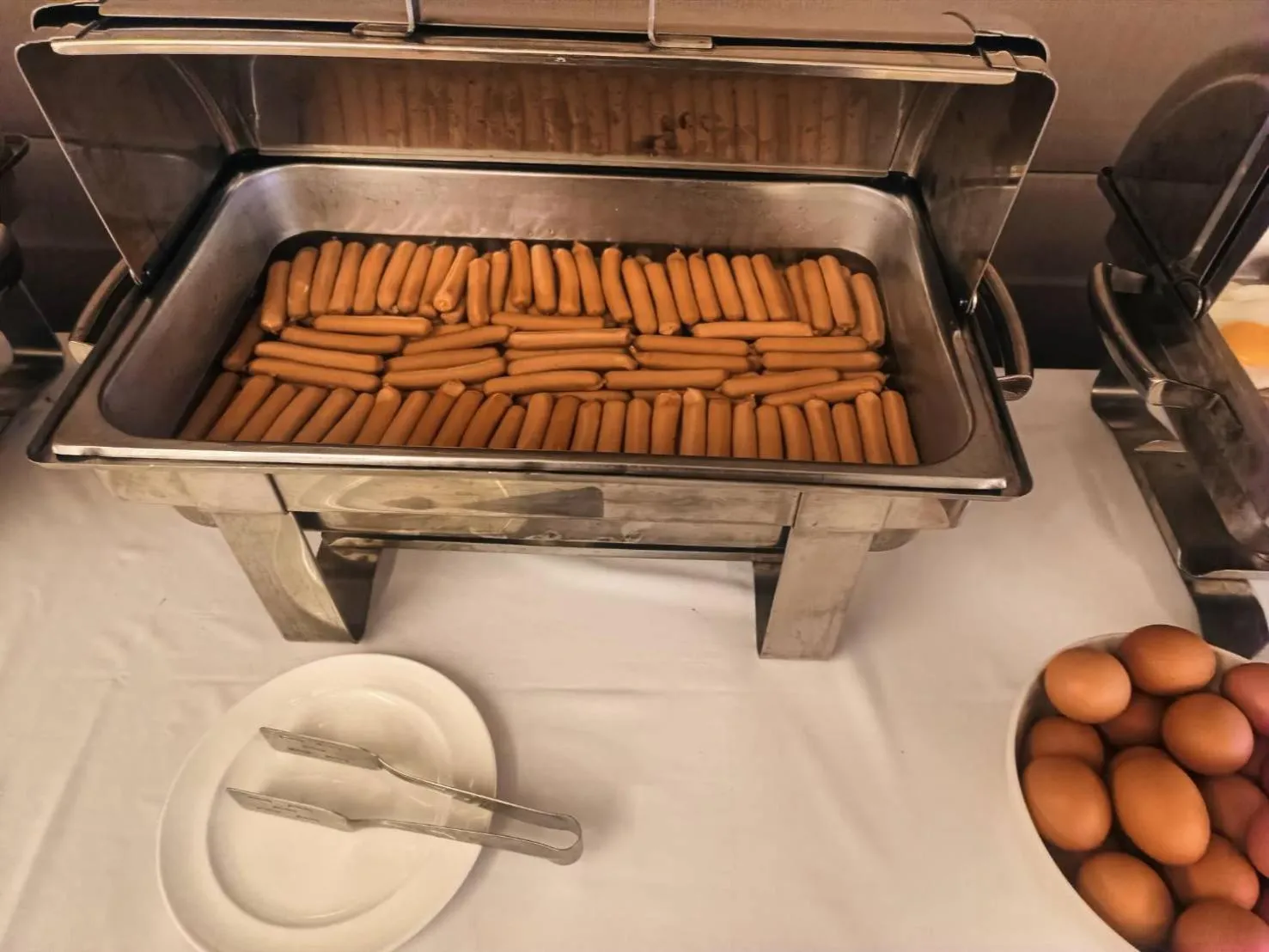 Restaurant/places to eat in Sukhothai Hotel and Residence Ratchada