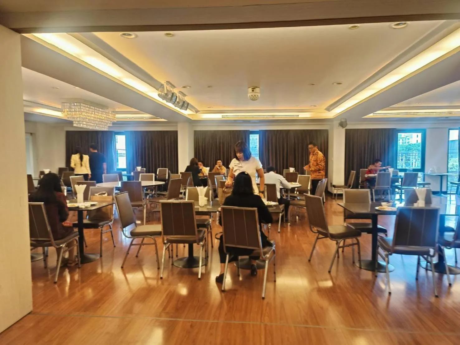 Restaurant/places to eat in Sukhothai Hotel and Residence Ratchada