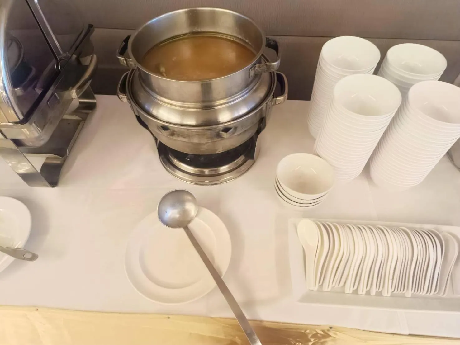 Restaurant/places to eat in Sukhothai Hotel and Residence Ratchada