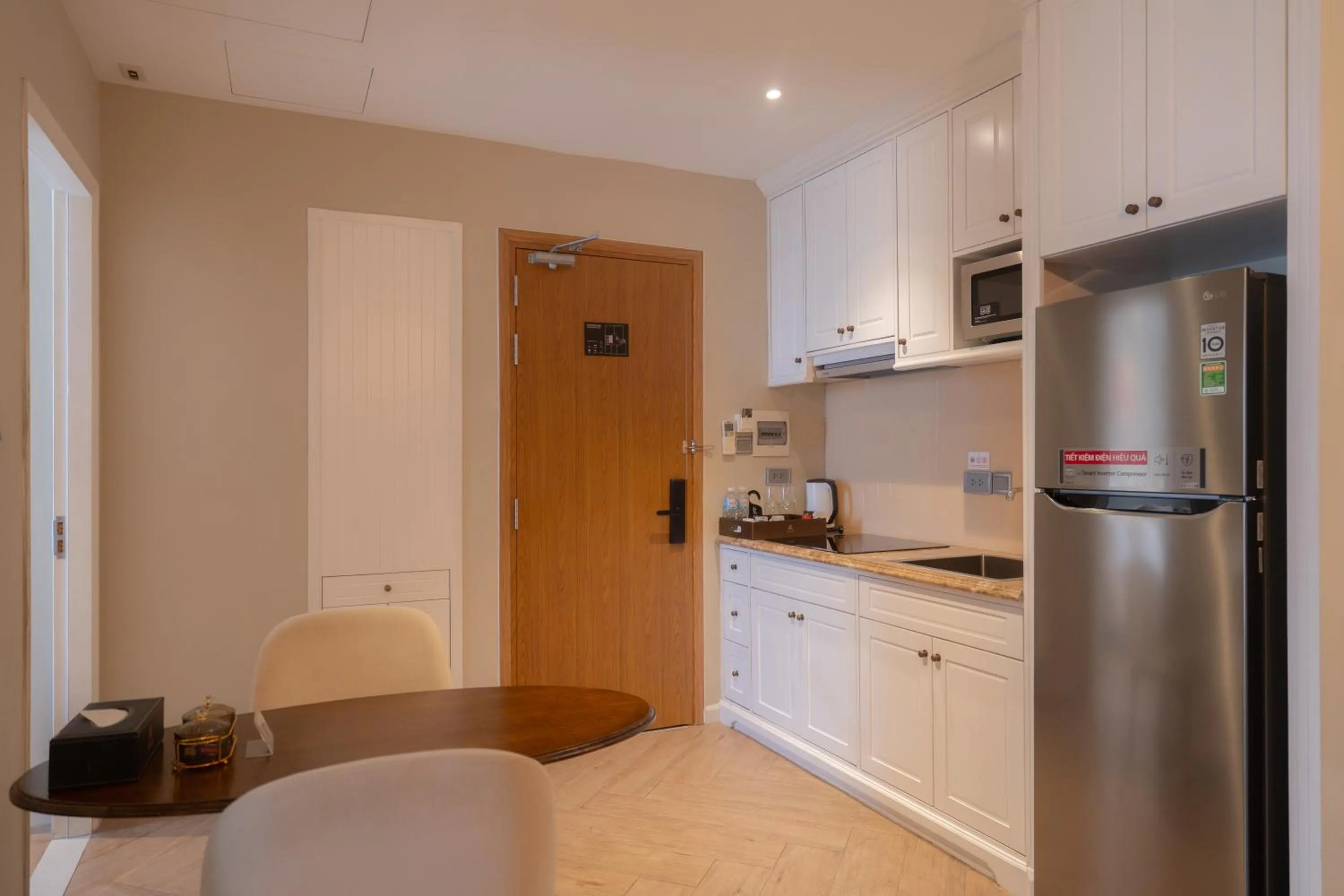 minibar in Celine Living - Central