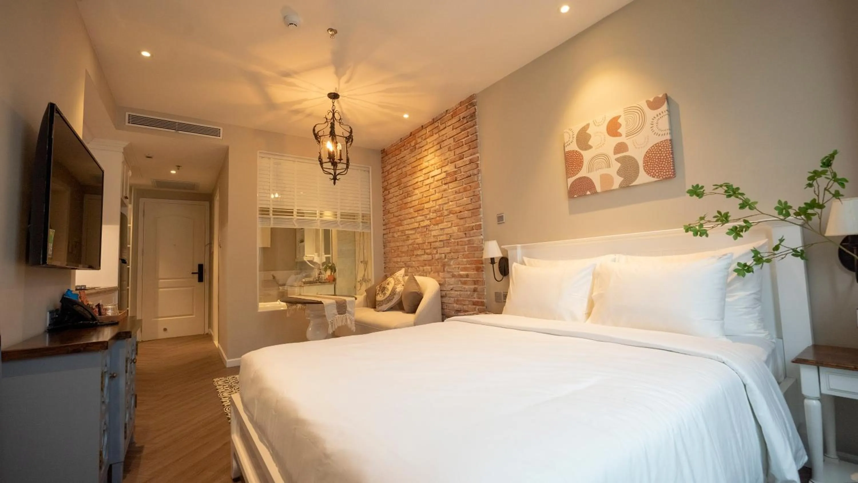 Bedroom, Bed in Celine Living - Central