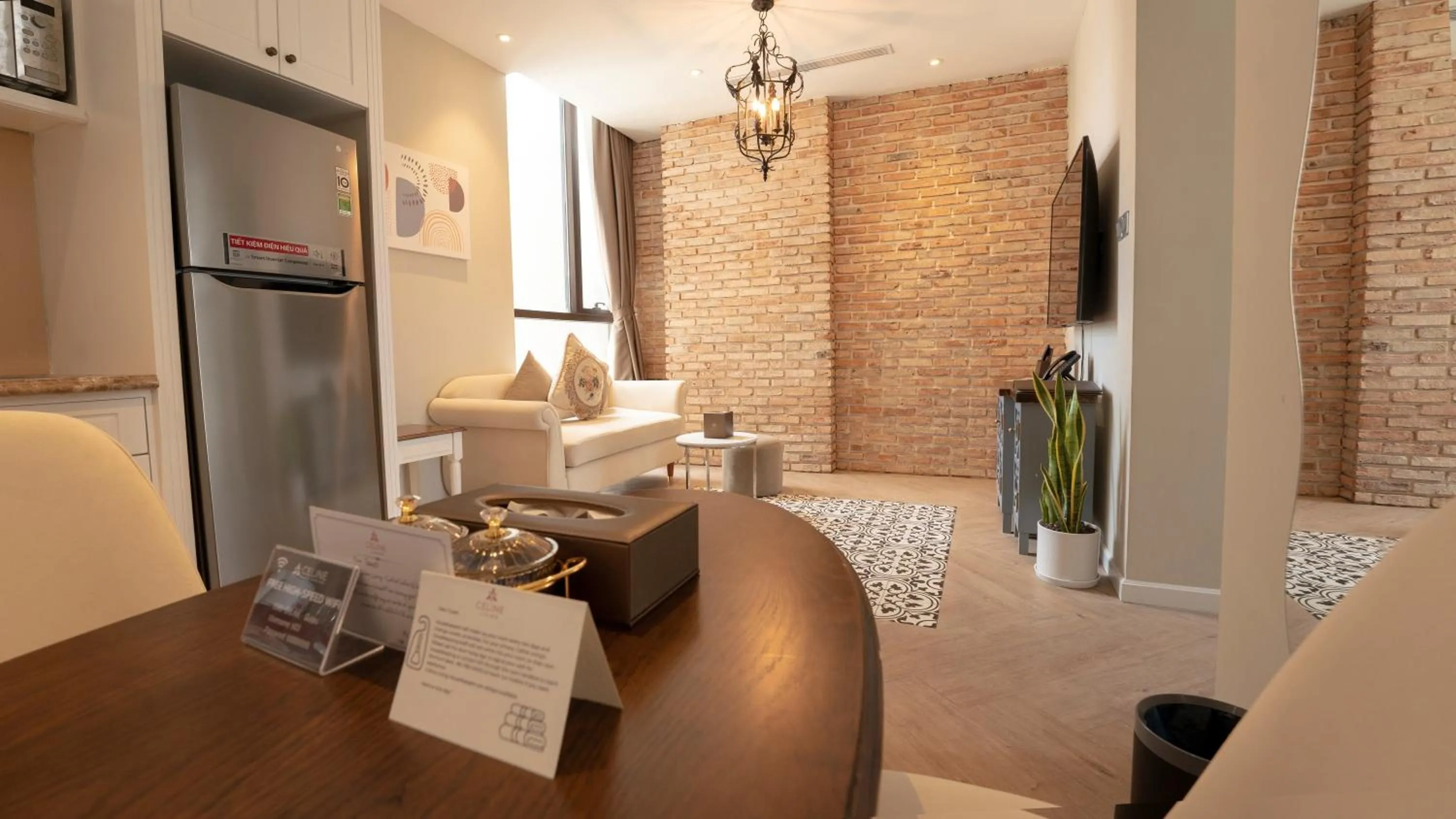 TV and multimedia in Celine Living - Central