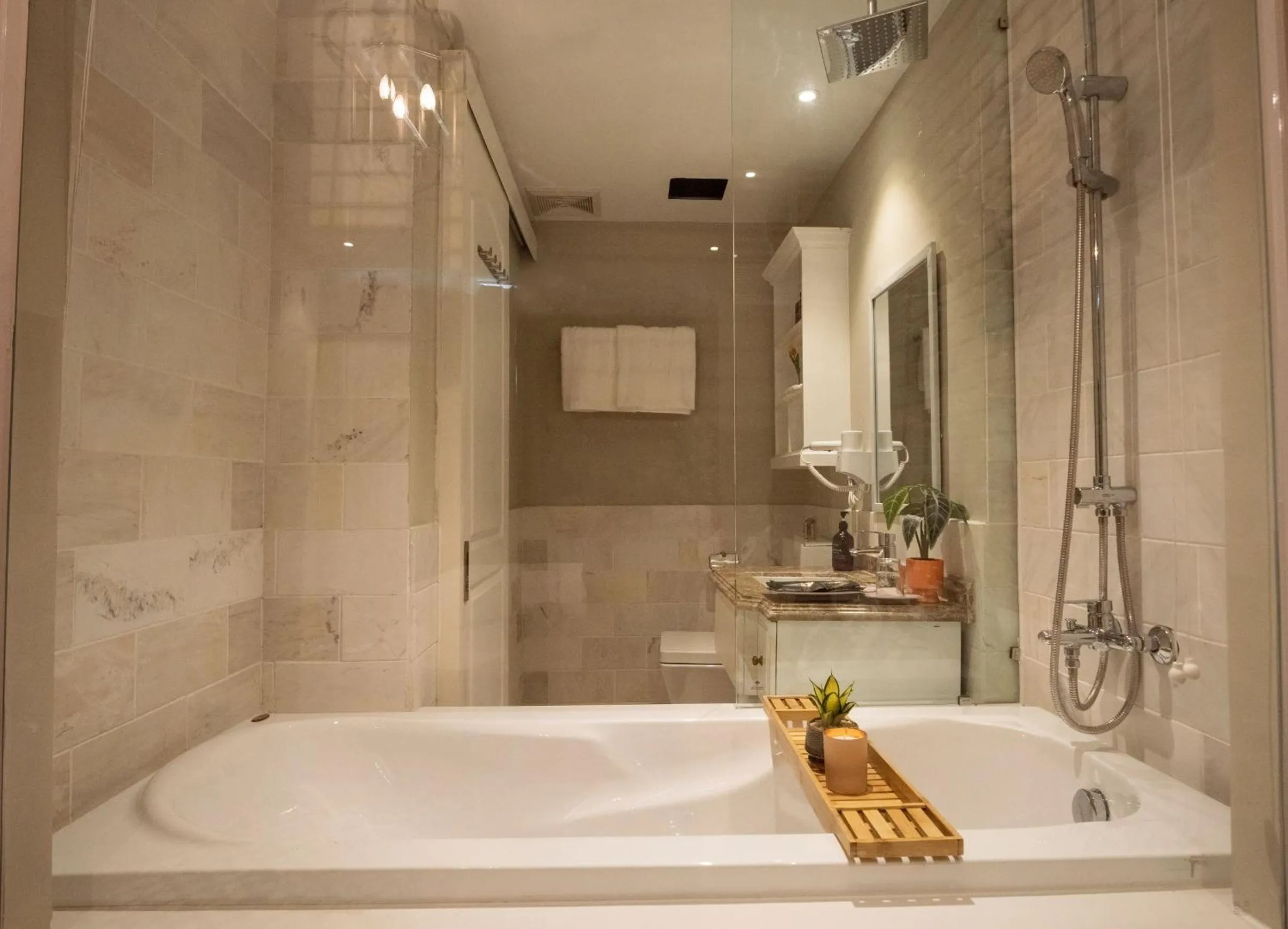 Shower in Celine Living - Central