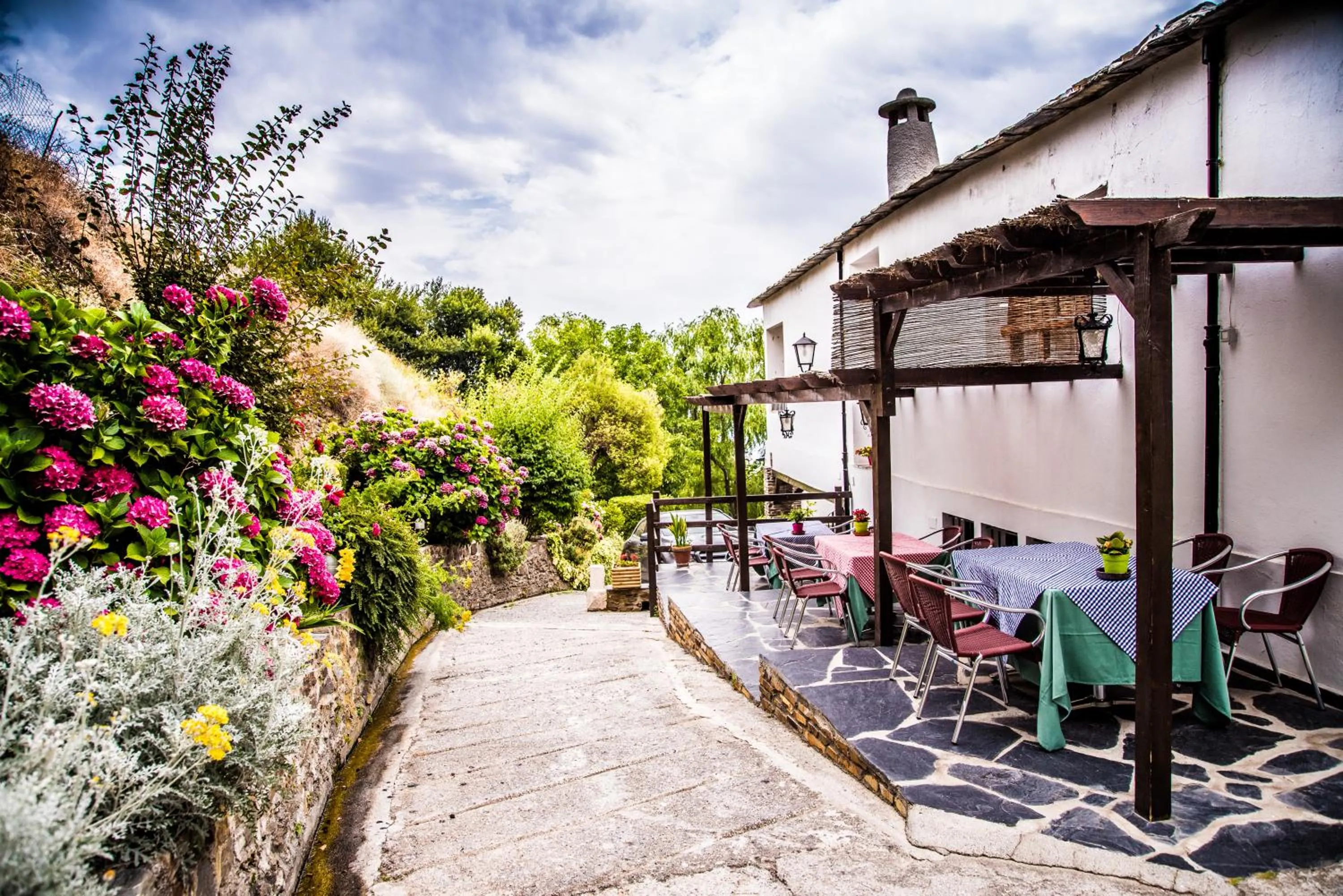 Restaurant/places to eat in Finca Los Llanos