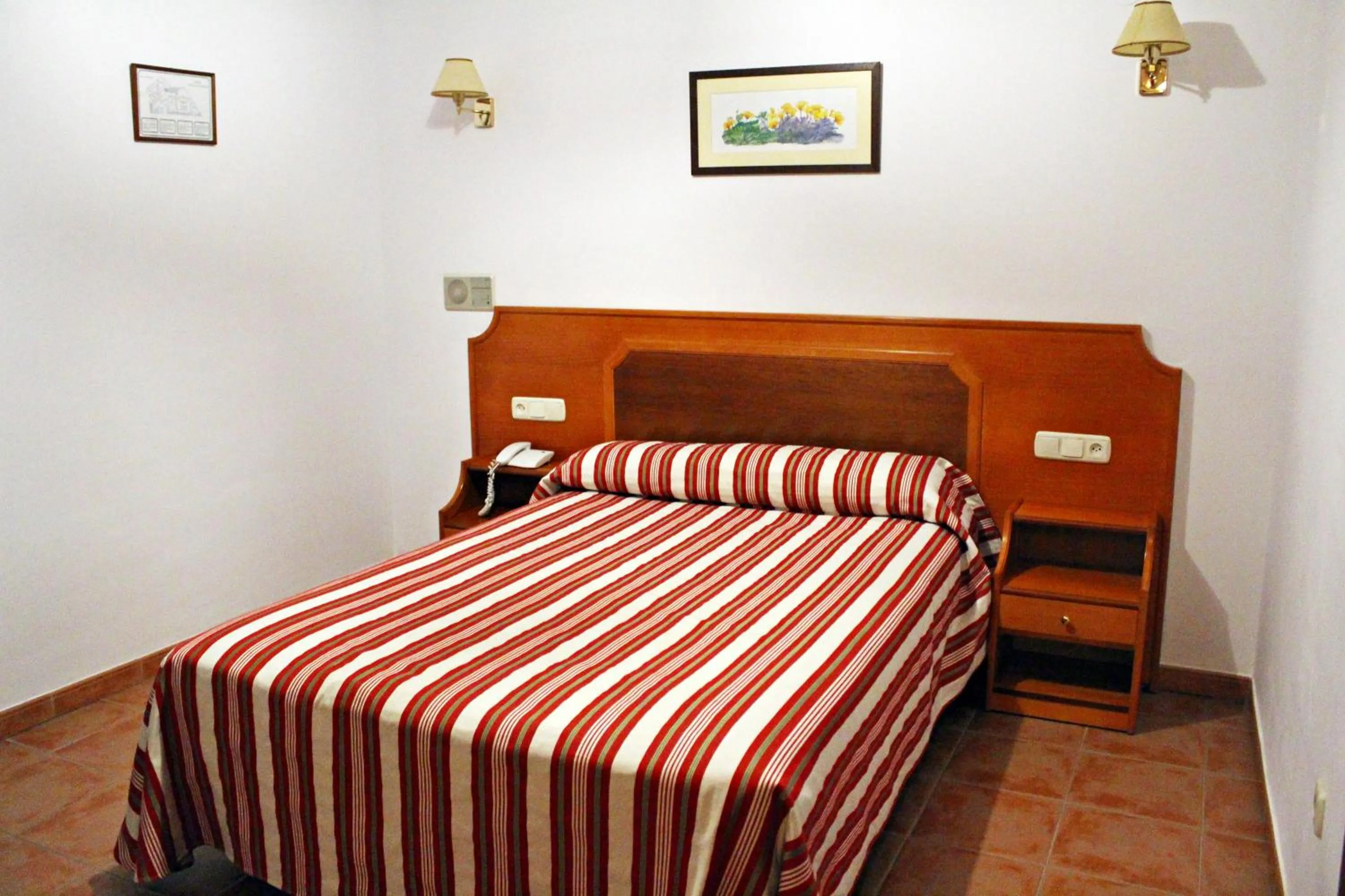 Photo of the whole room, Bed in Finca Los Llanos