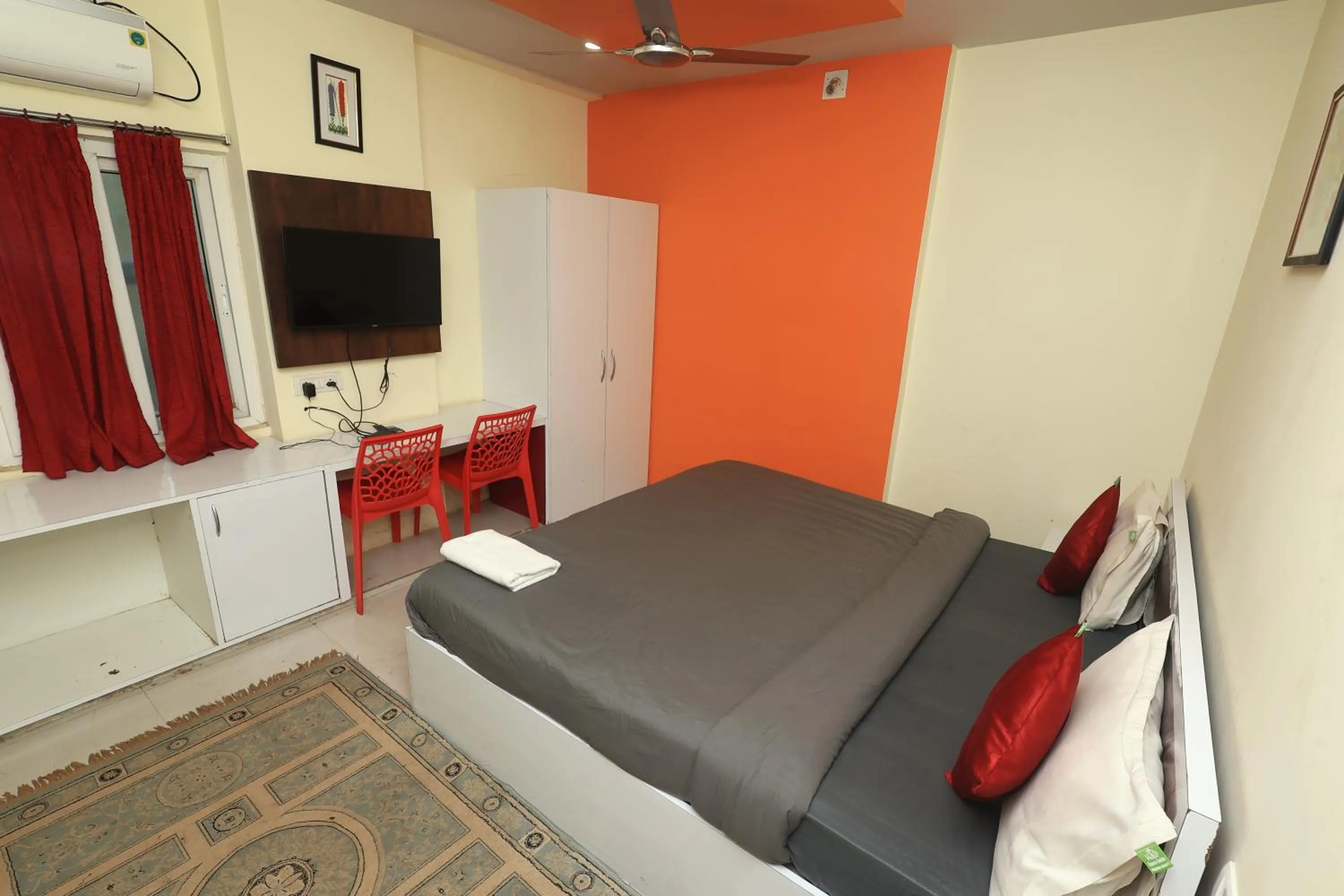 Bed in HOTEL SPACE SETTER