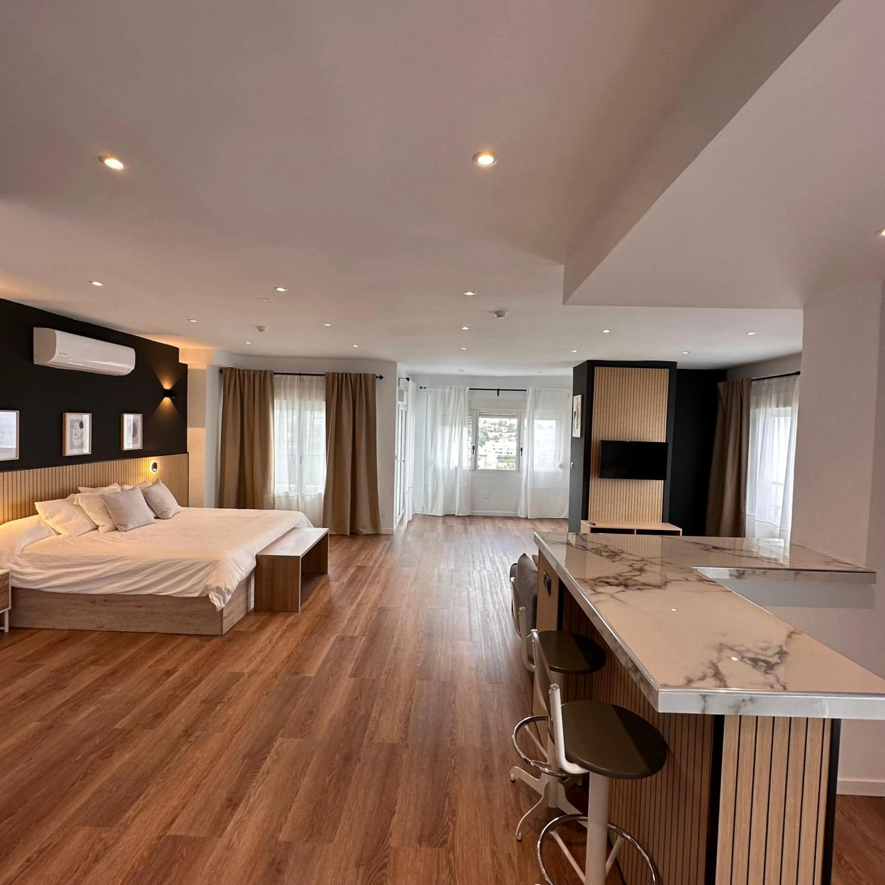 Bed in First Flatotel International